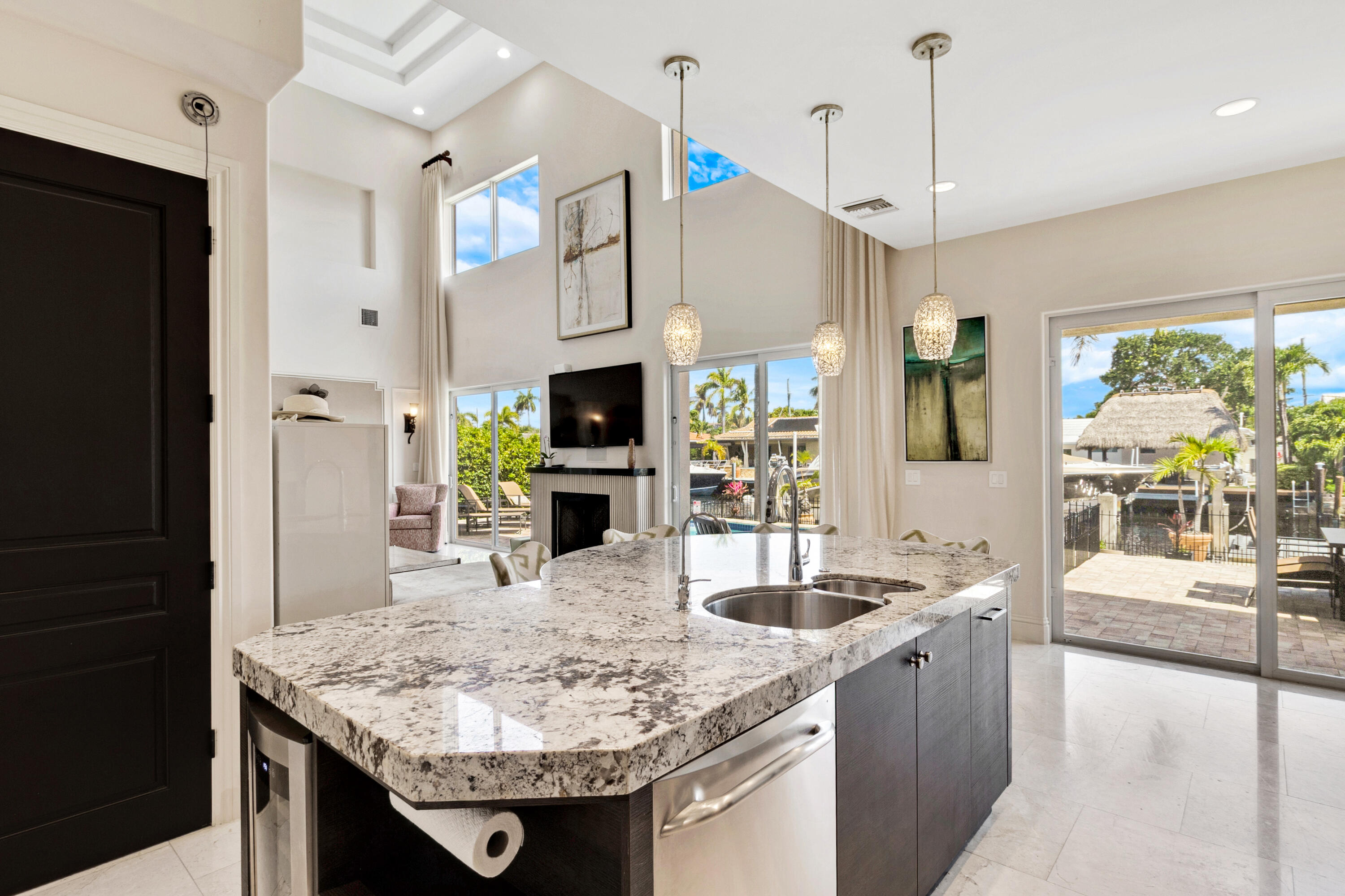 2461 SE 10th Pompano Beach, FL 33062