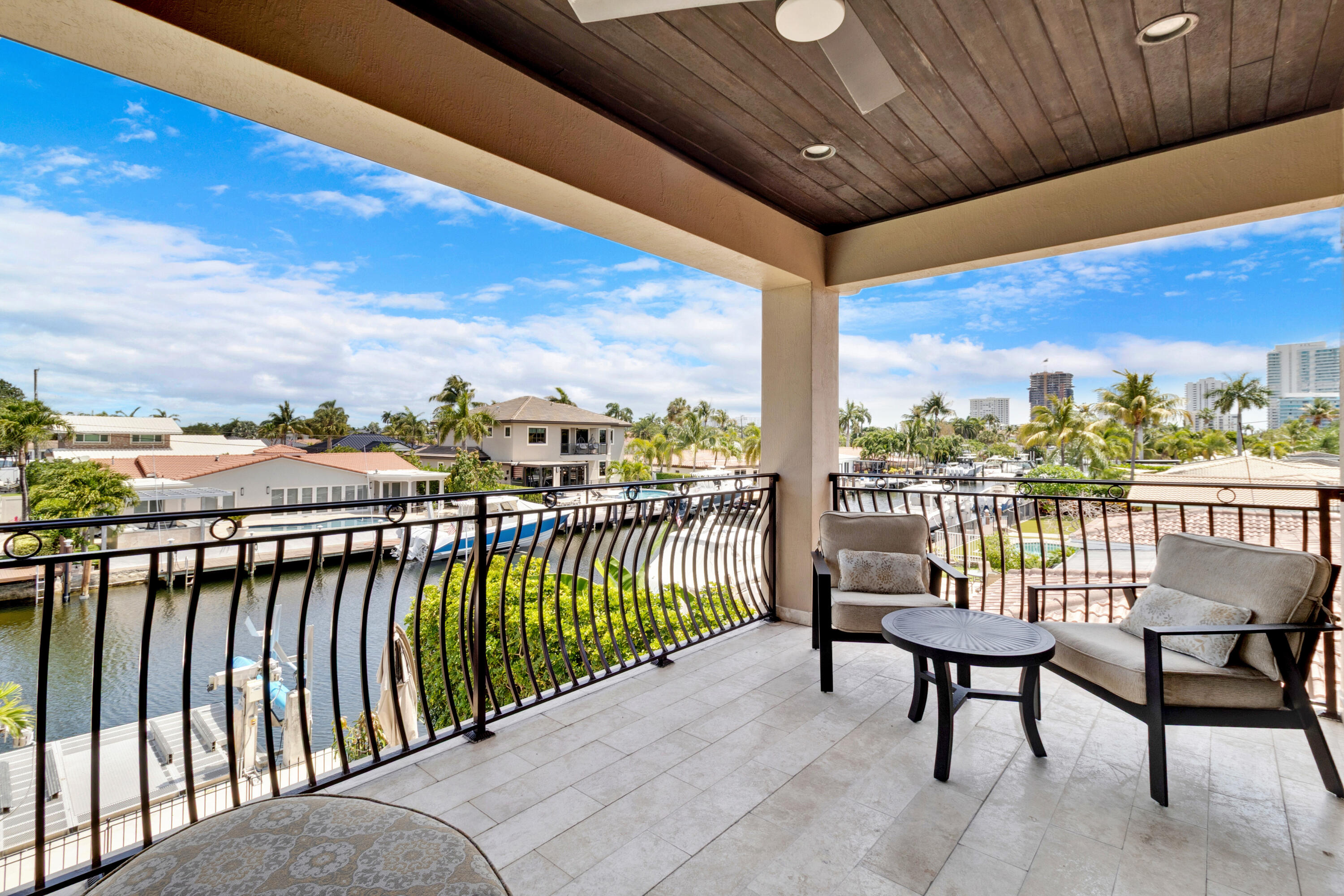 2461 SE 10th Pompano Beach, FL 33062