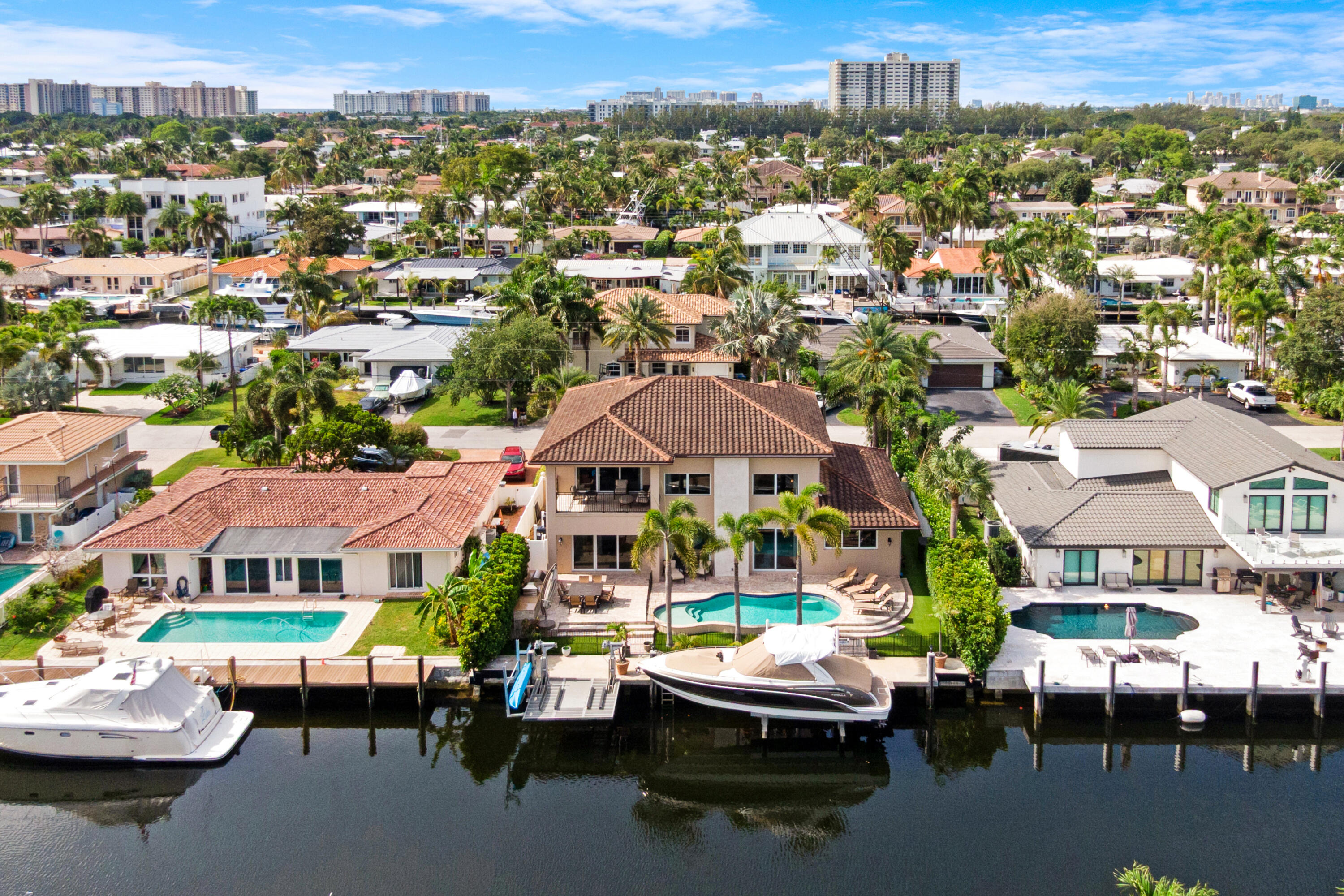 2461 SE 10th Pompano Beach, FL 33062