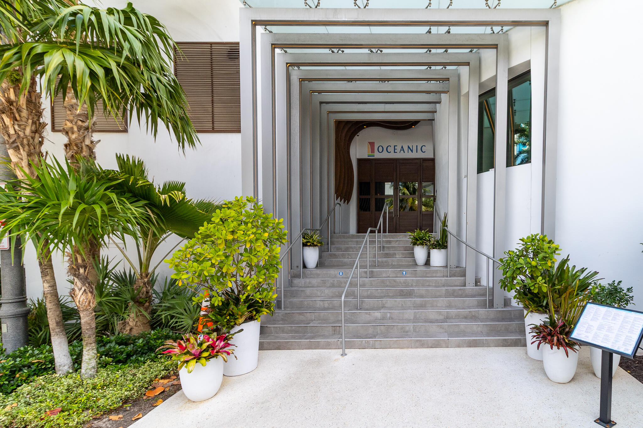 2461 SE 10th Pompano Beach, FL 33062