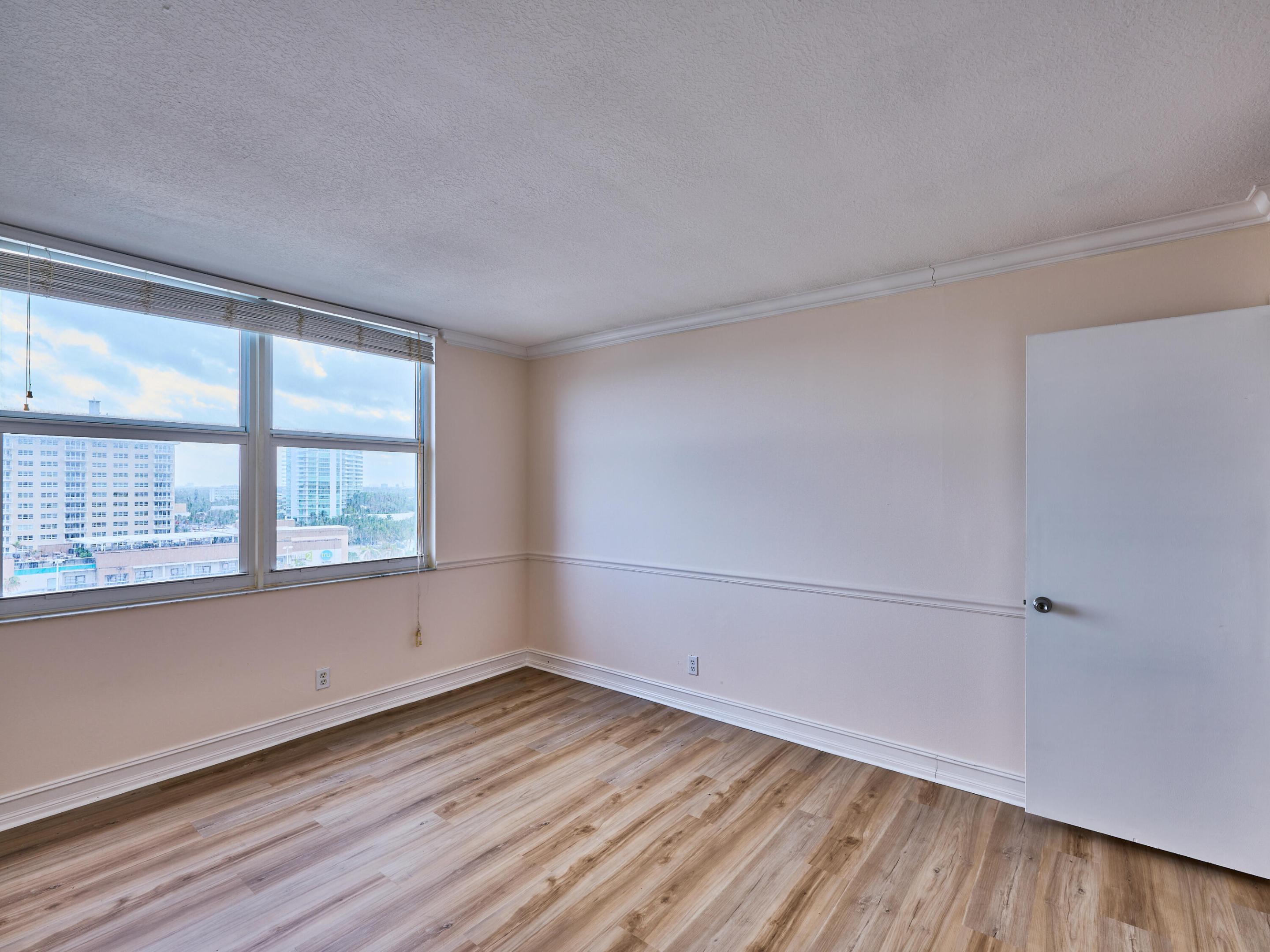 305 N Pompano Bch #1204 Pompano Beach, FL 33062