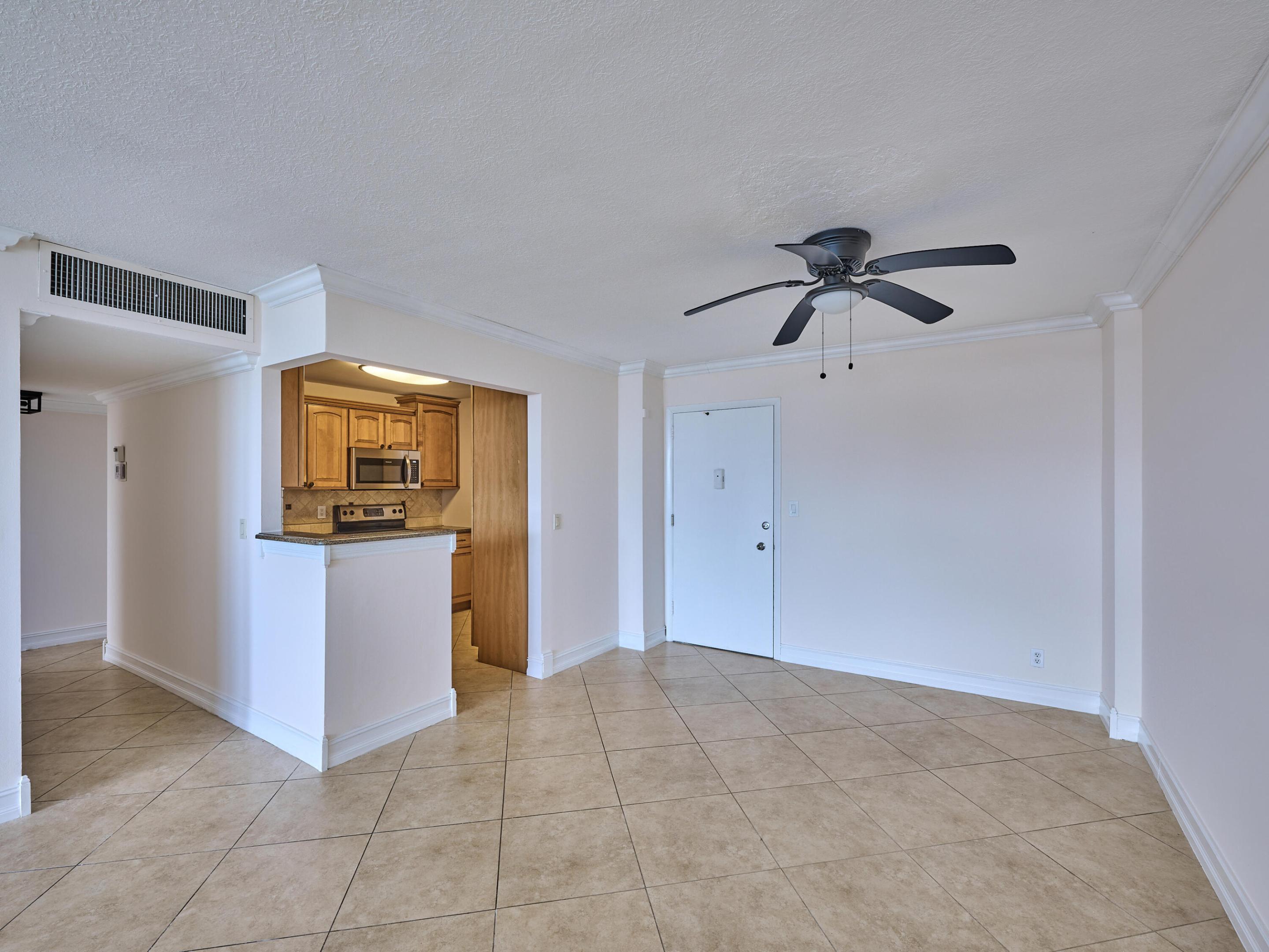 305 N Pompano Bch #1204 Pompano Beach, FL 33062