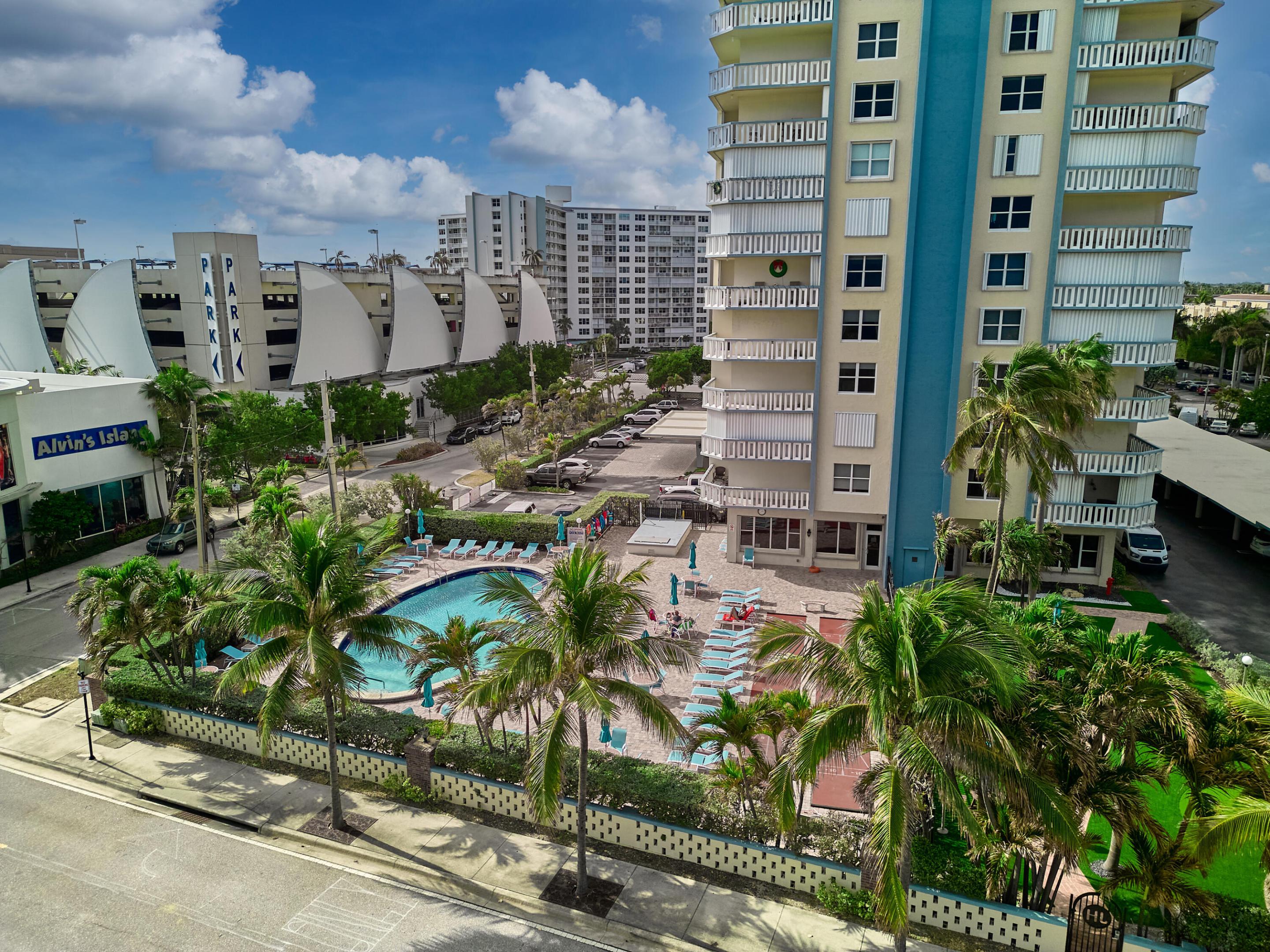 305 N Pompano Bch #1204 Pompano Beach, FL 33062