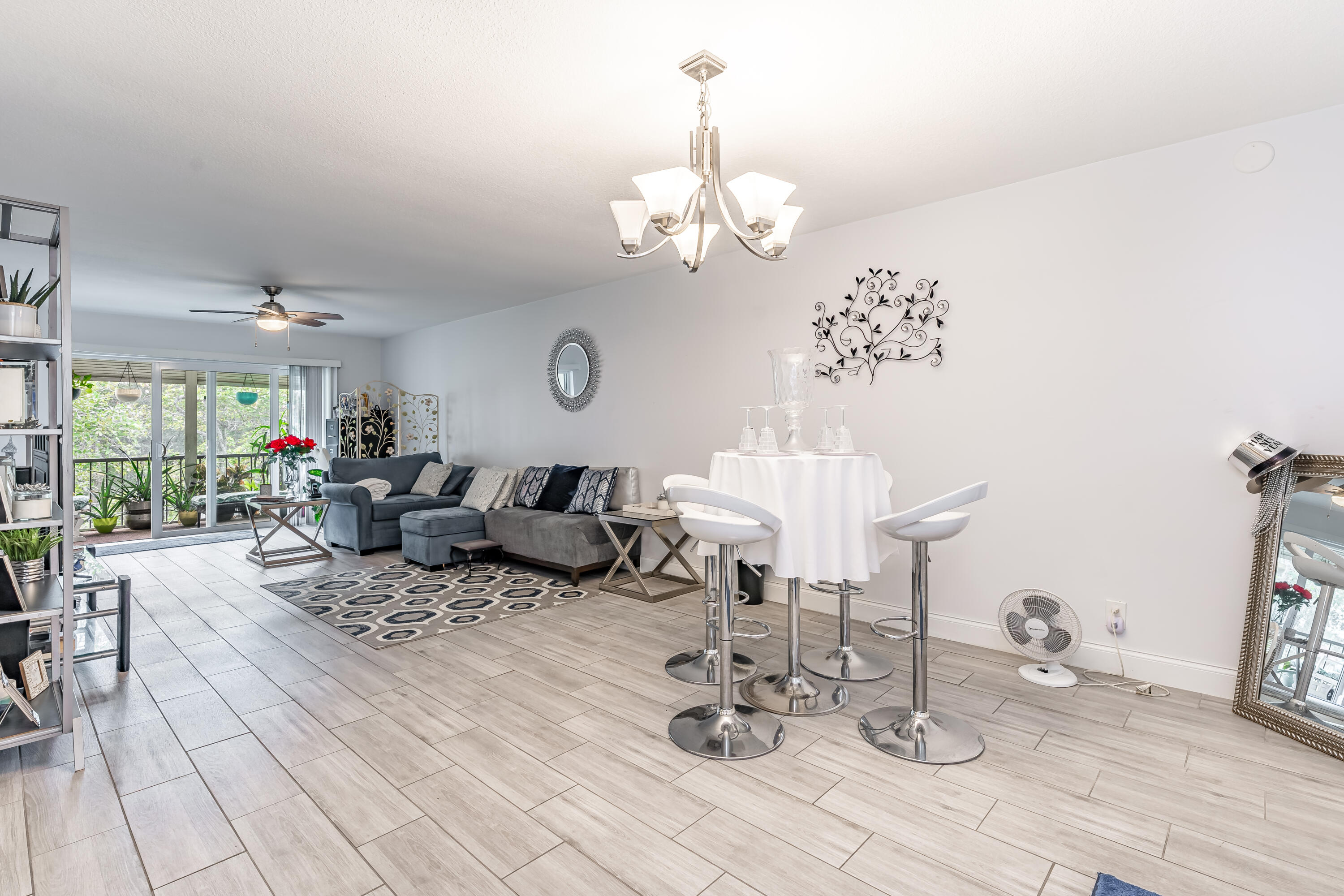 8911 S Hollybrook #306 Pembroke Pines, FL 33025