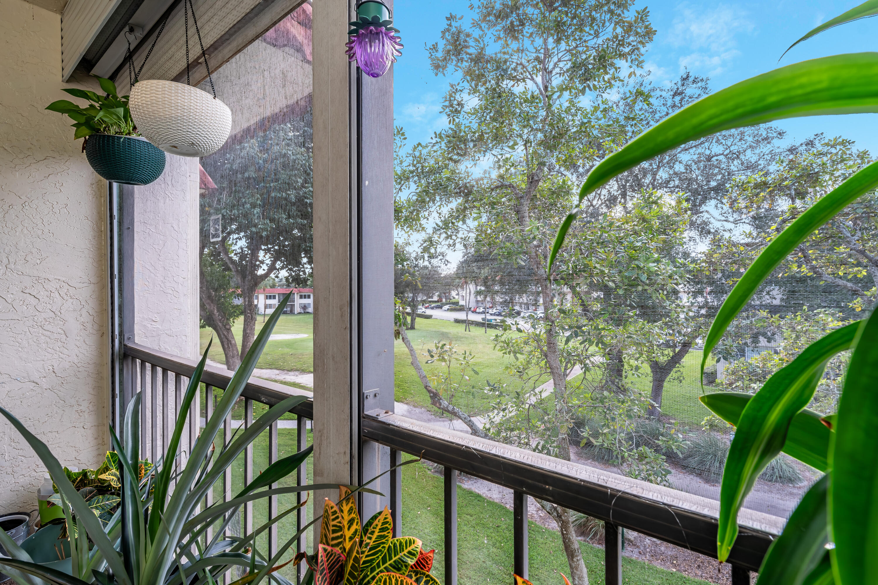 8911 S Hollybrook #306 Pembroke Pines, FL 33025
