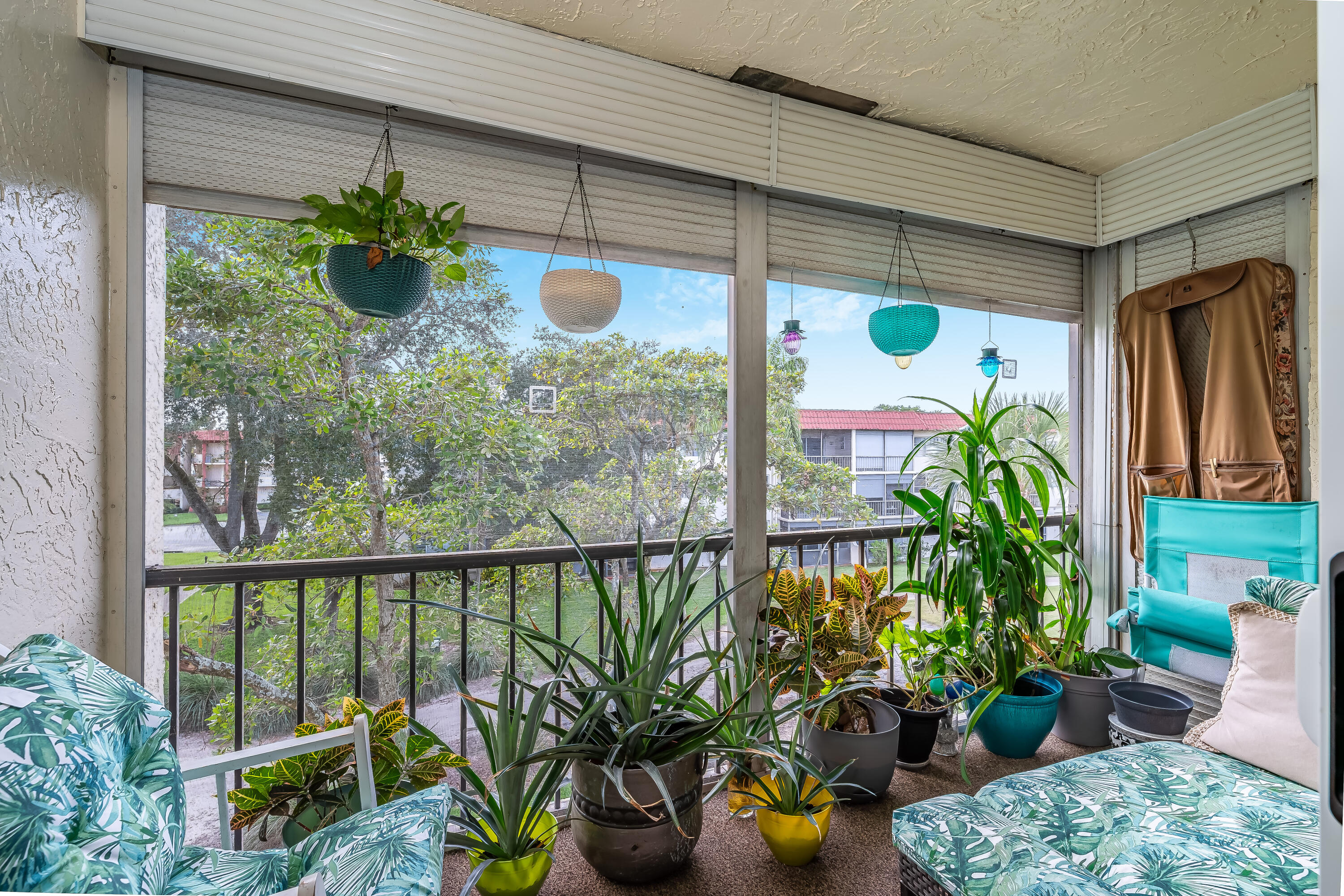 8911 S Hollybrook #306 Pembroke Pines, FL 33025
