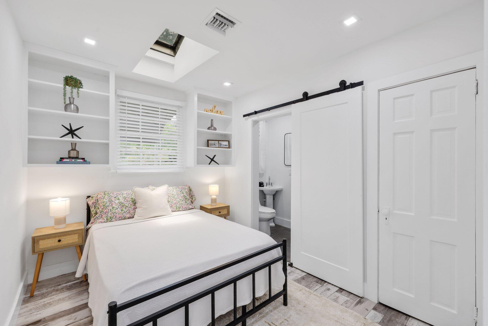 744 Sunset West Palm Beach, FL 33401
