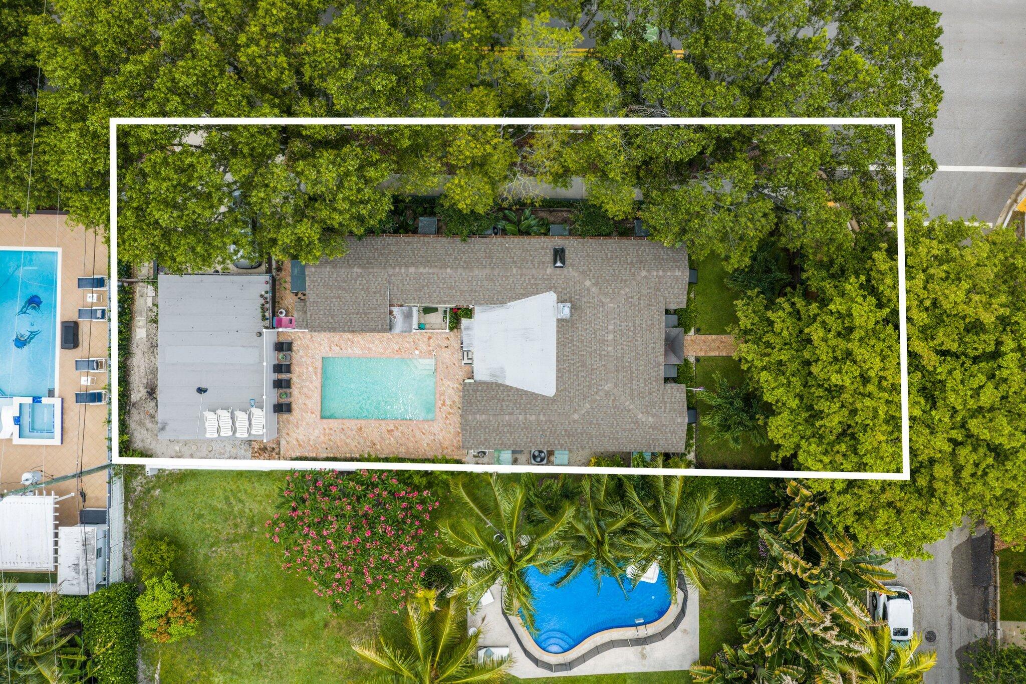 744 Sunset West Palm Beach, FL 33401
