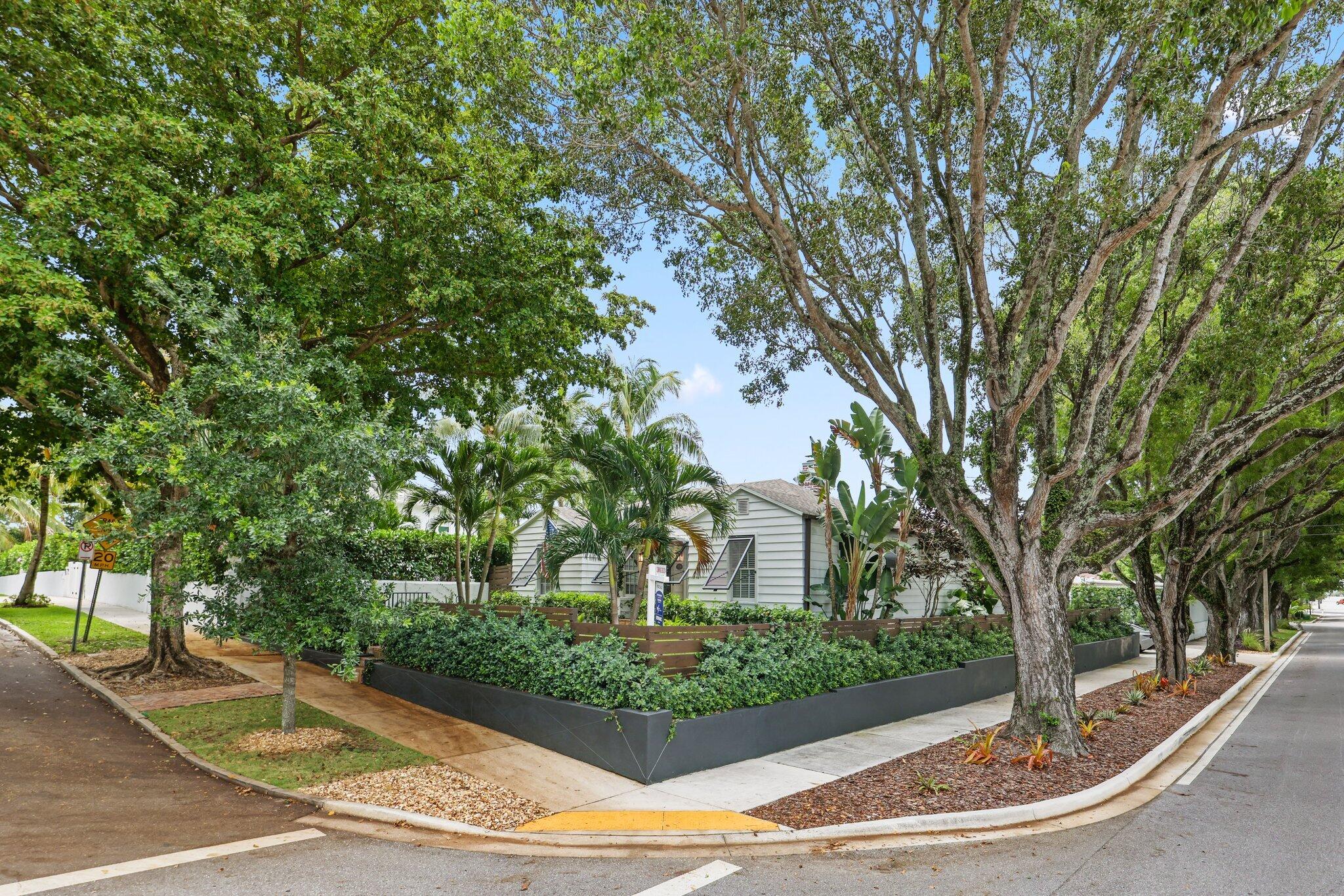 744 Sunset West Palm Beach, FL 33401