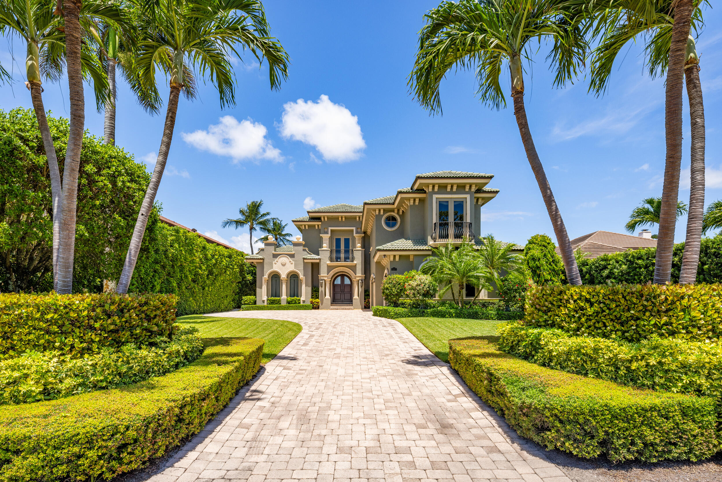 1207 N Atlantic