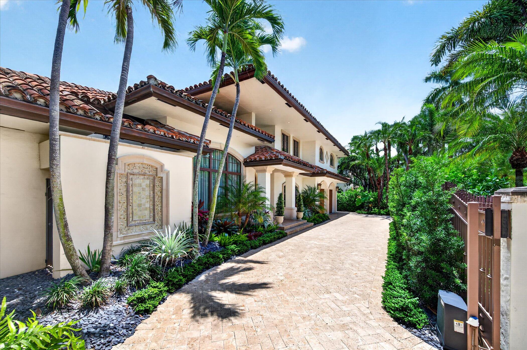 2740 NE 17th Fort Lauderdale, FL 33305