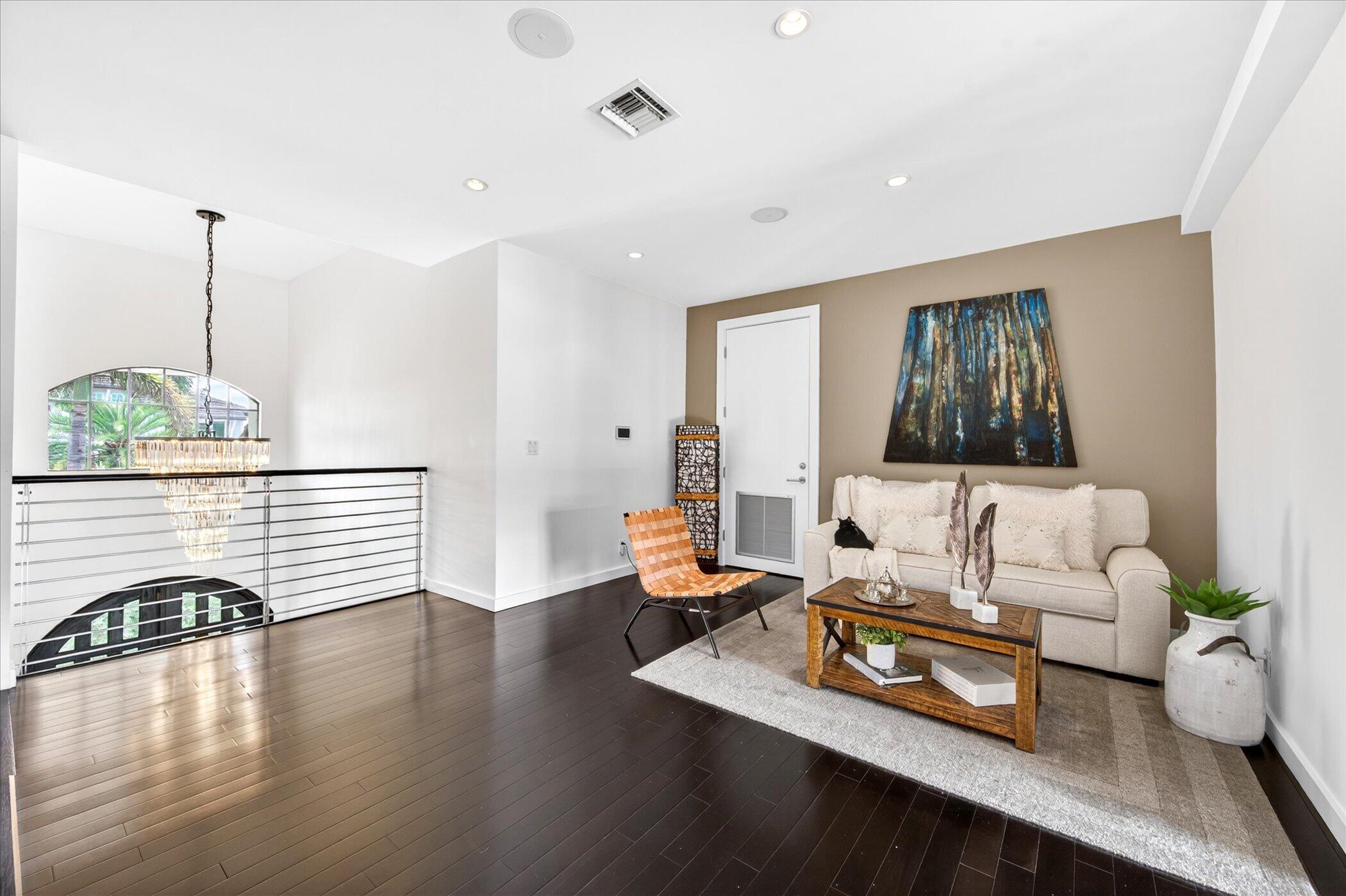 2740 NE 17th Fort Lauderdale, FL 33305
