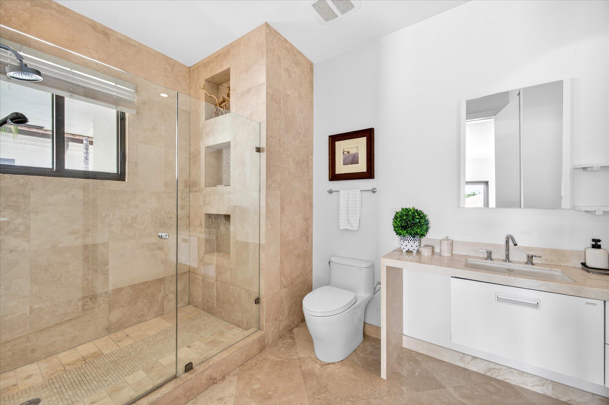 2740 NE 17th Fort Lauderdale, FL 33305