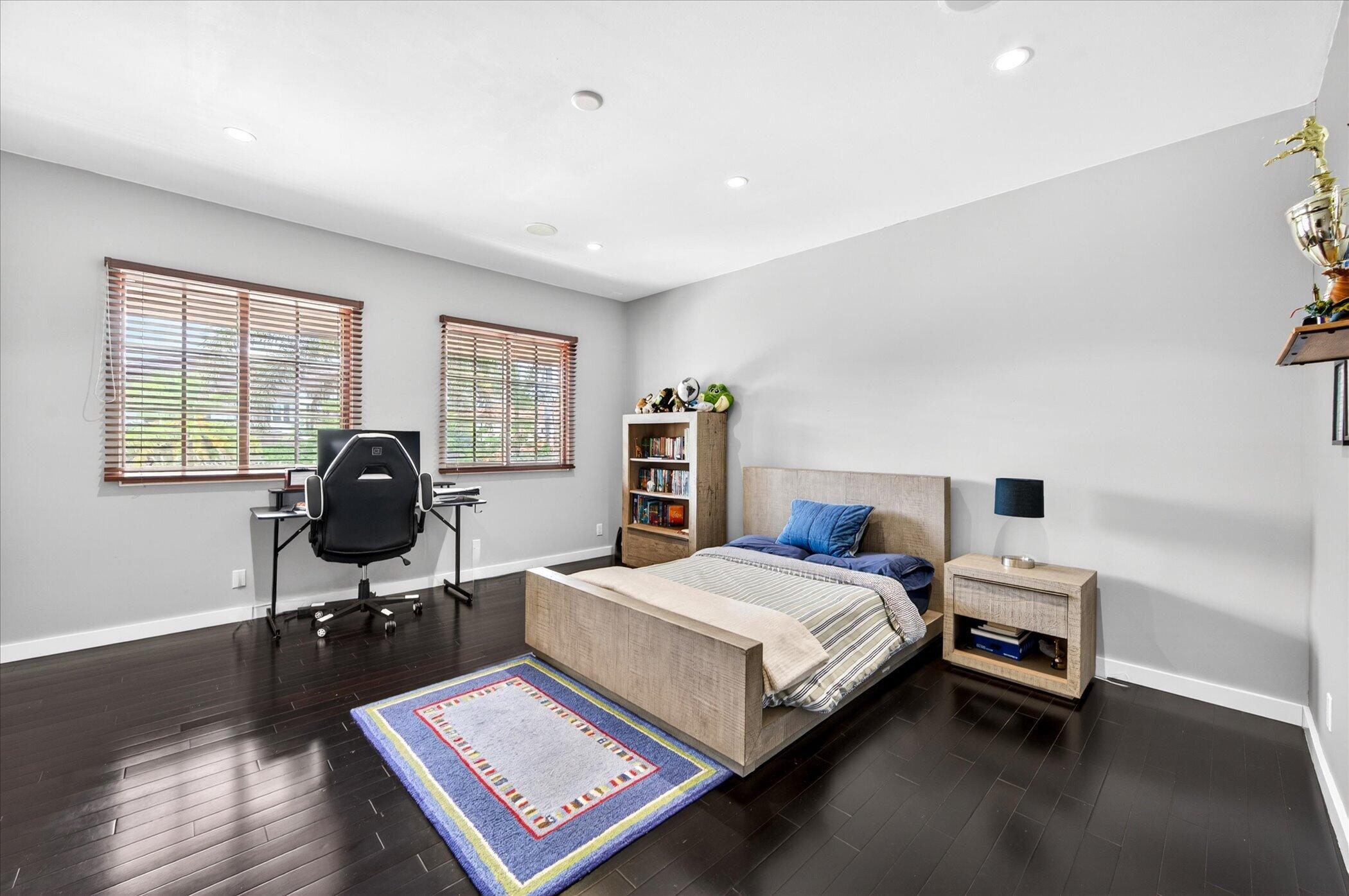 2740 NE 17th Fort Lauderdale, FL 33305