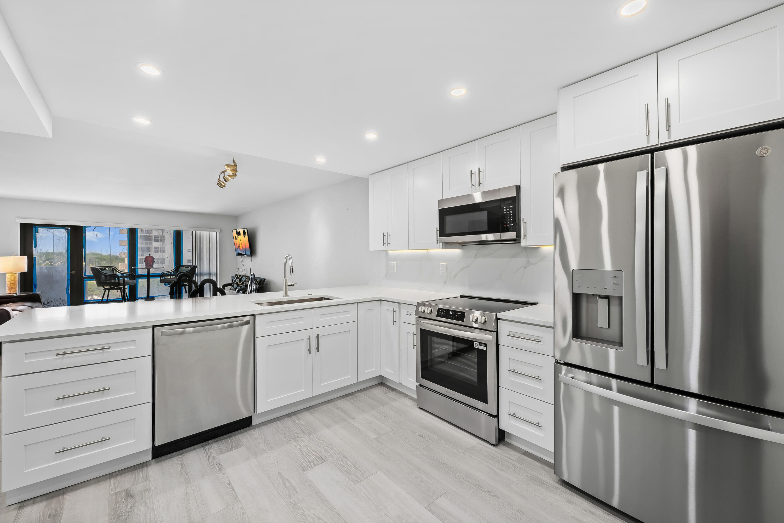 5100 N Ocean #502