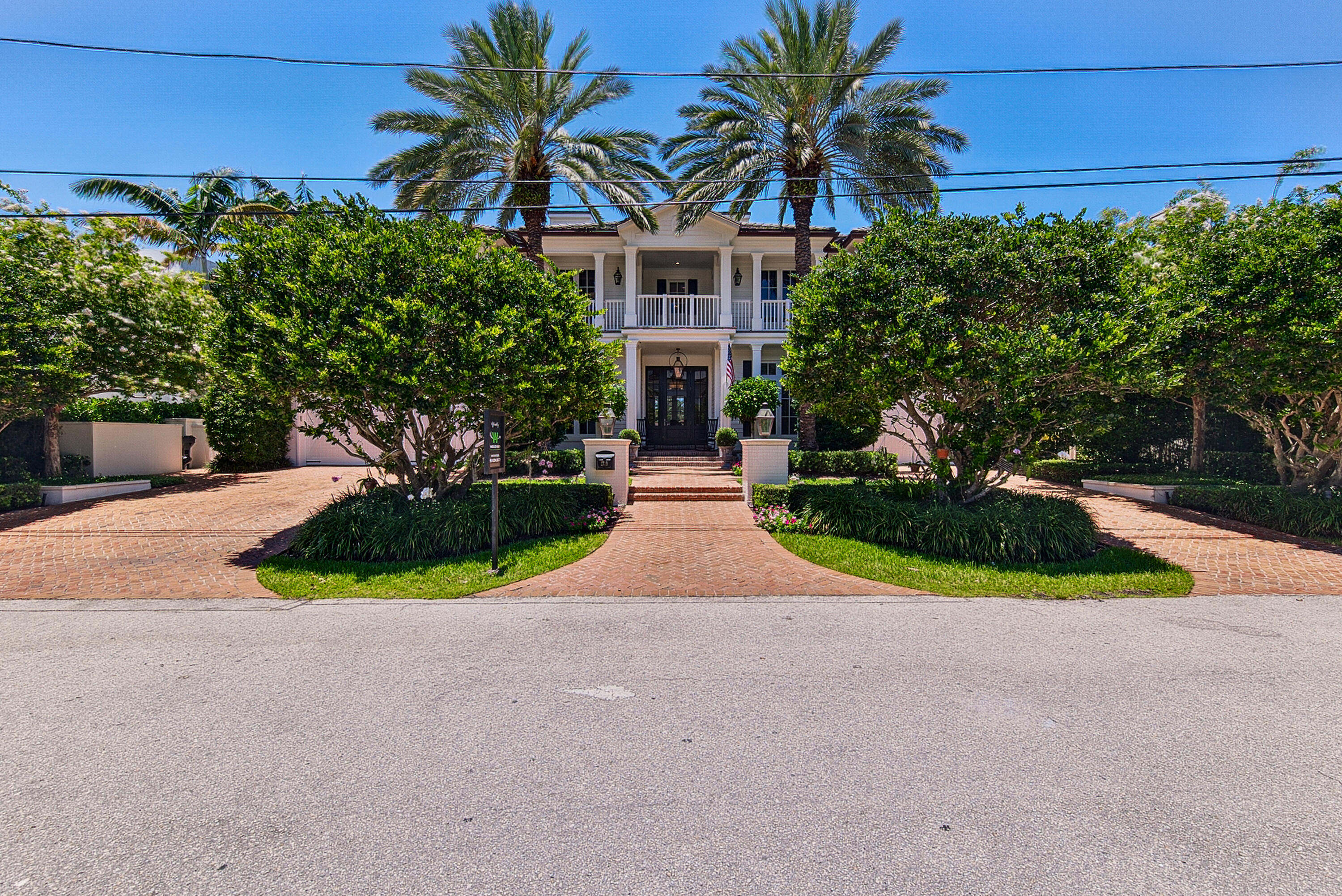 1719 SE 10th Fort Lauderdale, FL 33316