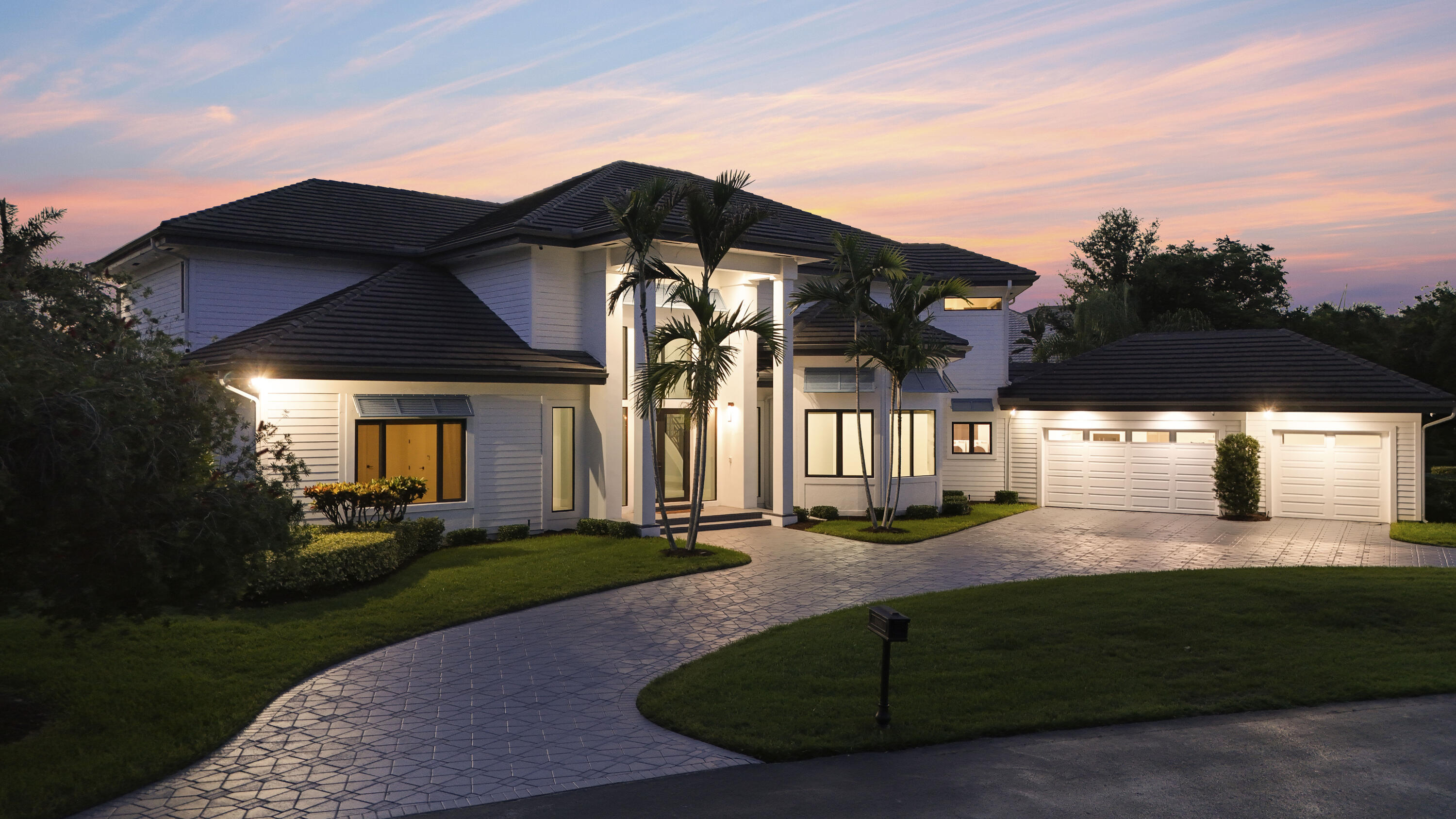 18411 SE Lakeside
