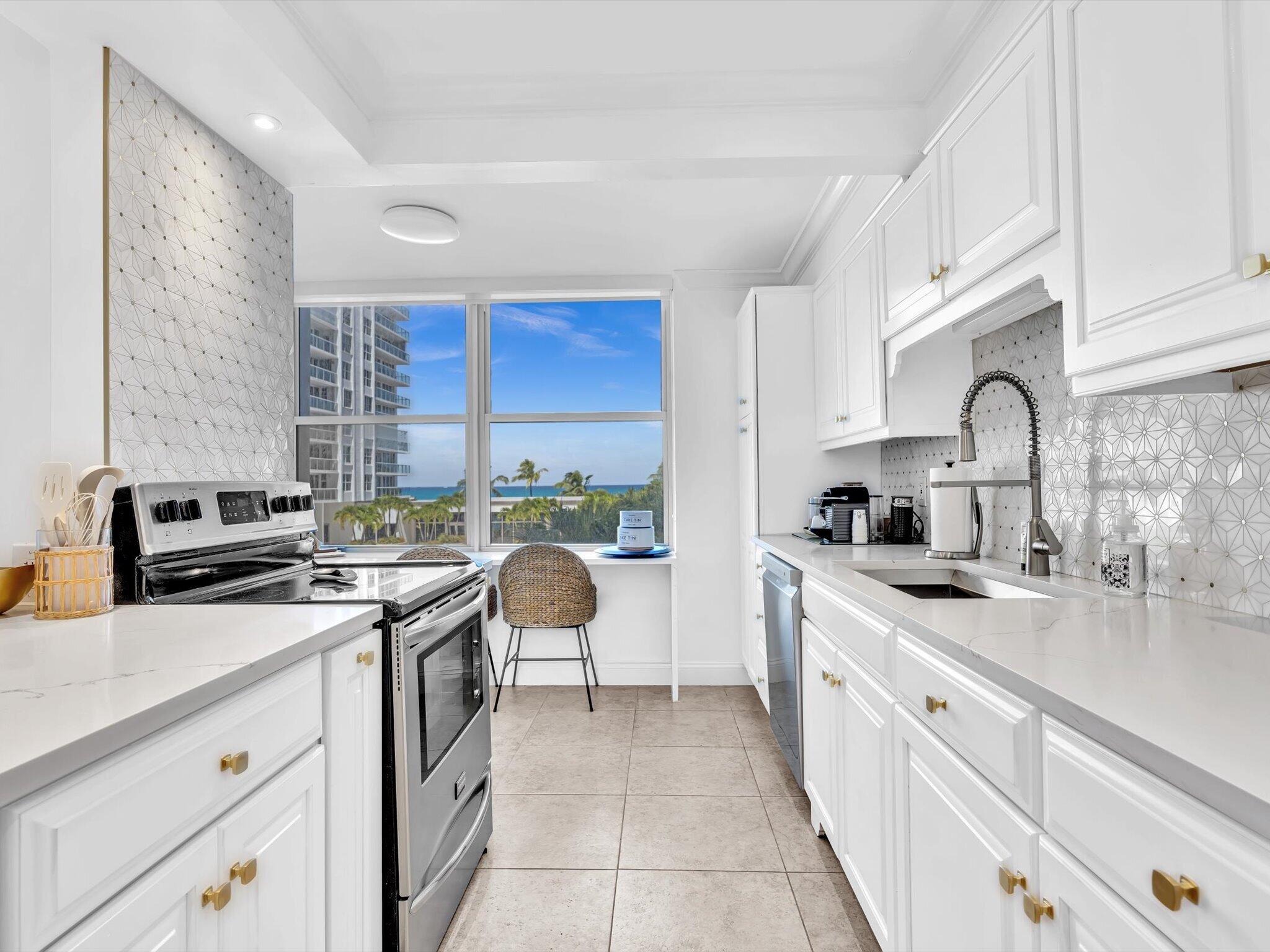 4300 N Ocean #2D Fort Lauderdale, FL 33308
