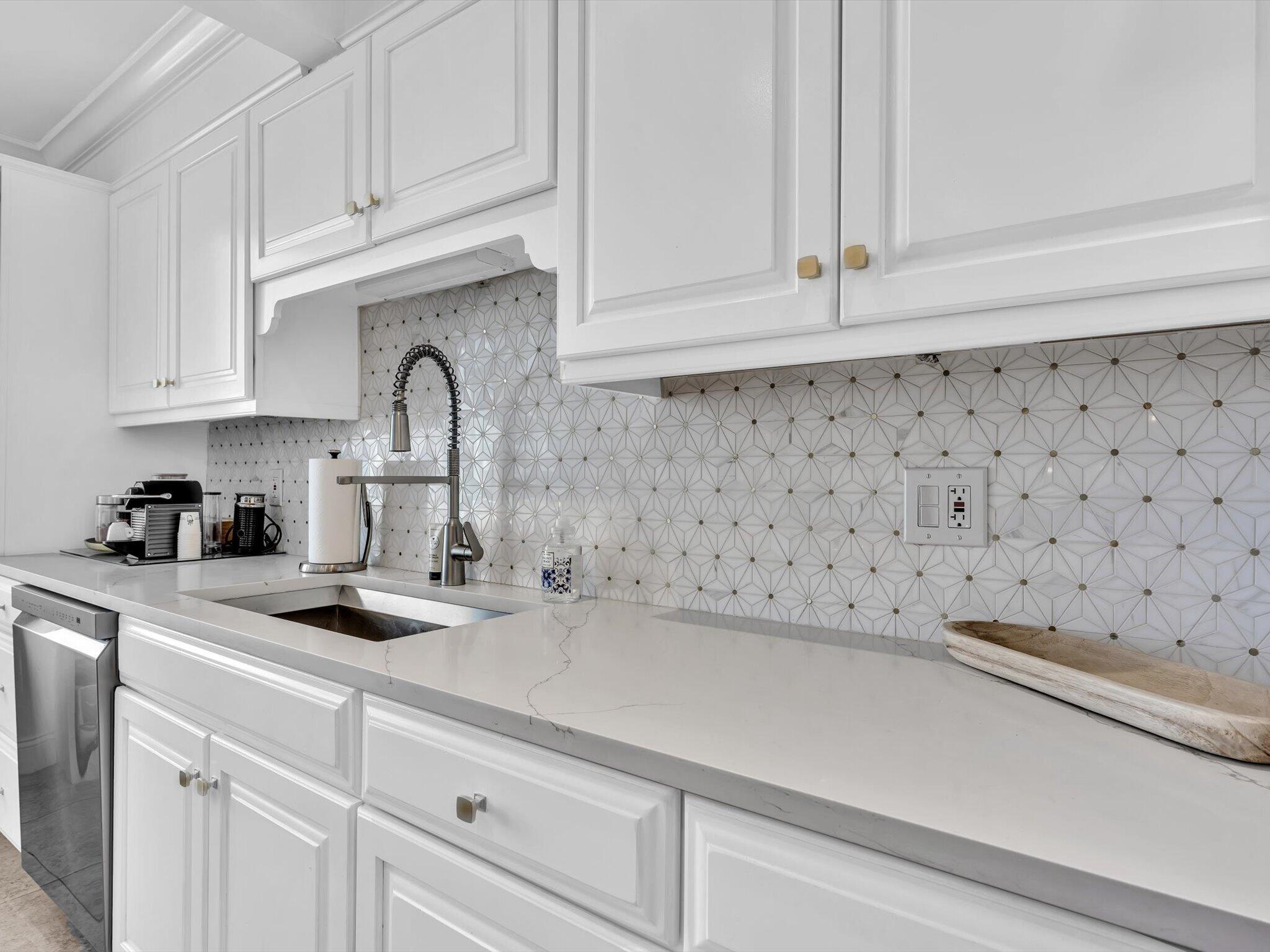 4300 N Ocean #2D Fort Lauderdale, FL 33308