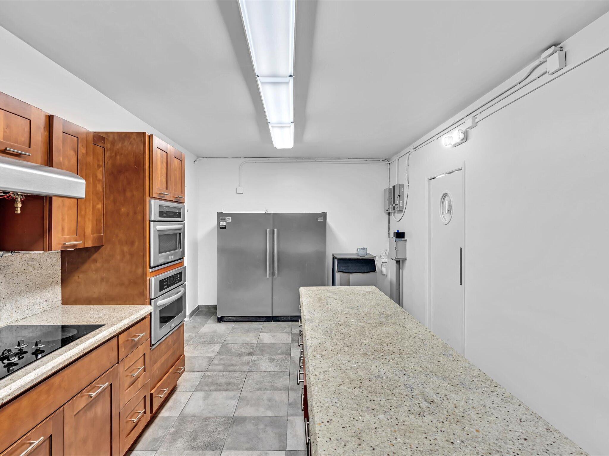 4300 N Ocean #2D Fort Lauderdale, FL 33308