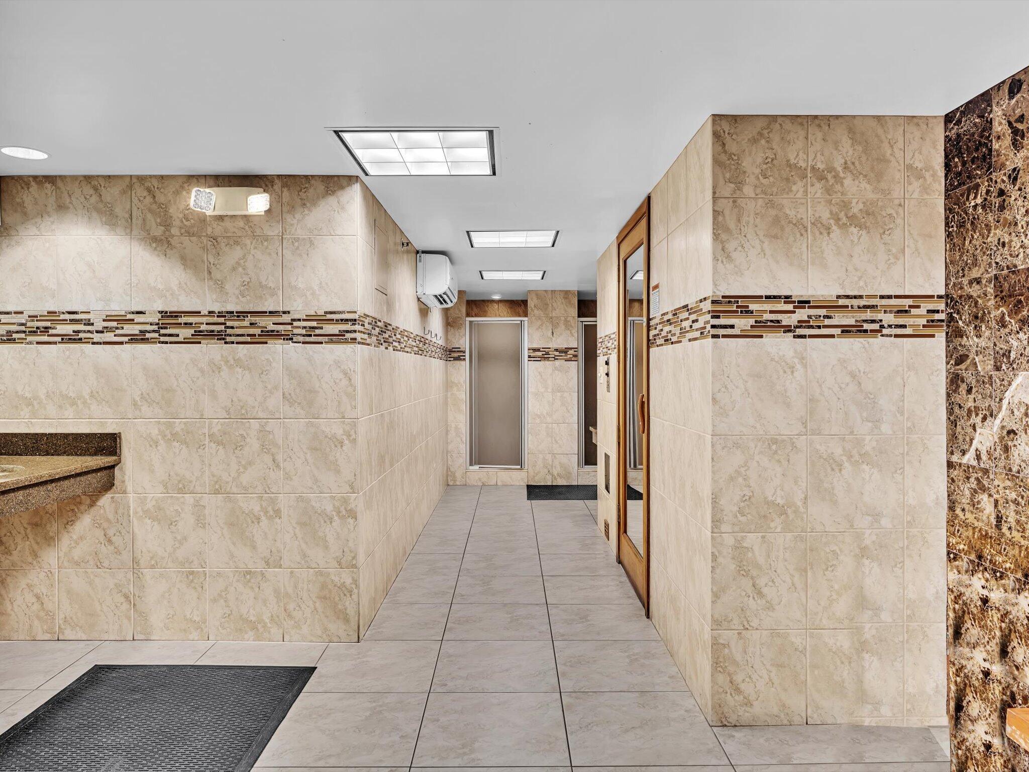 4300 N Ocean #2D Fort Lauderdale, FL 33308