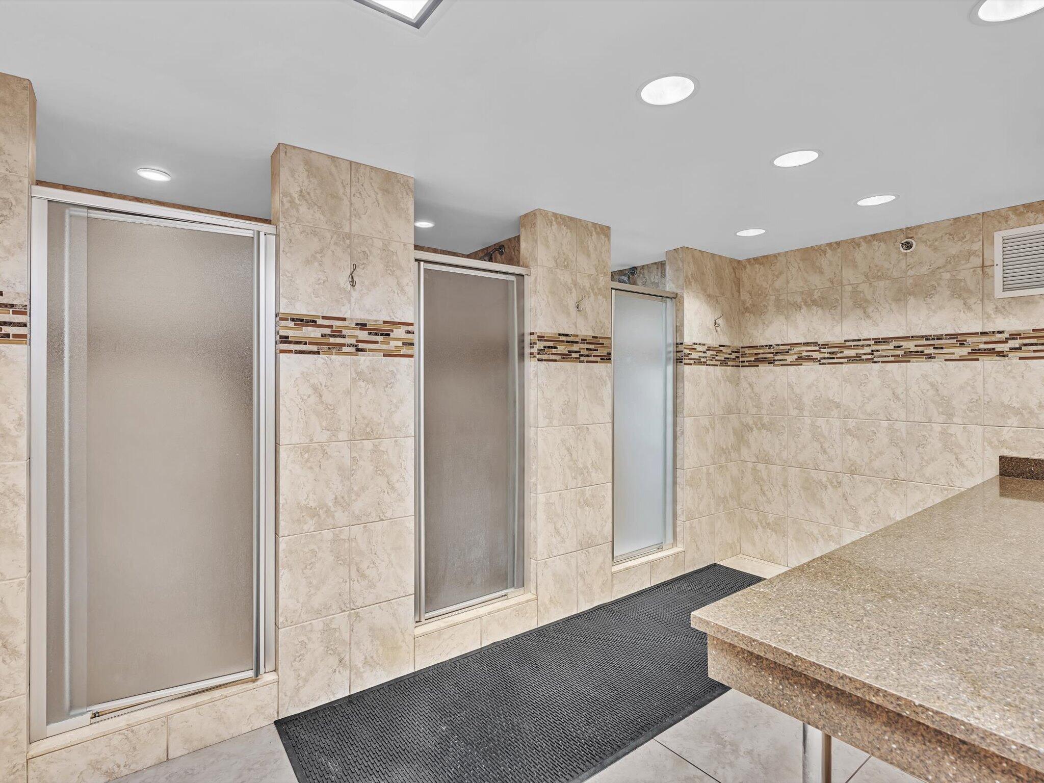 4300 N Ocean #2D Fort Lauderdale, FL 33308