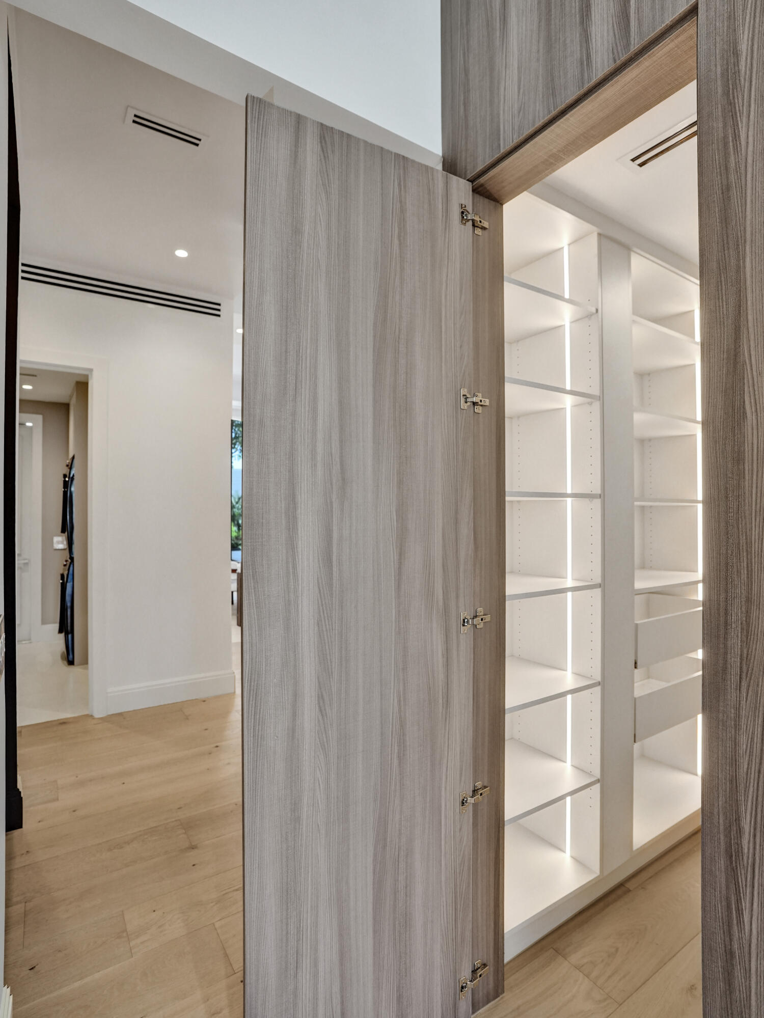 30 S Compass Fort Lauderdale, FL 33308