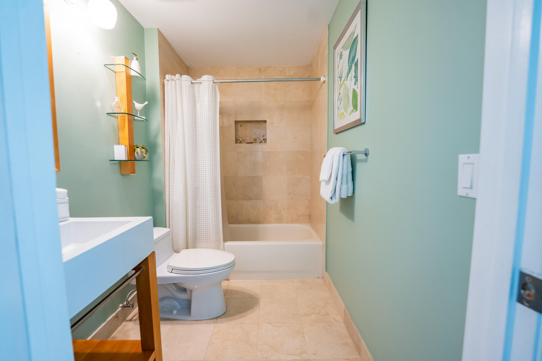 111 SE 8th #1402 Fort Lauderdale, FL 33301