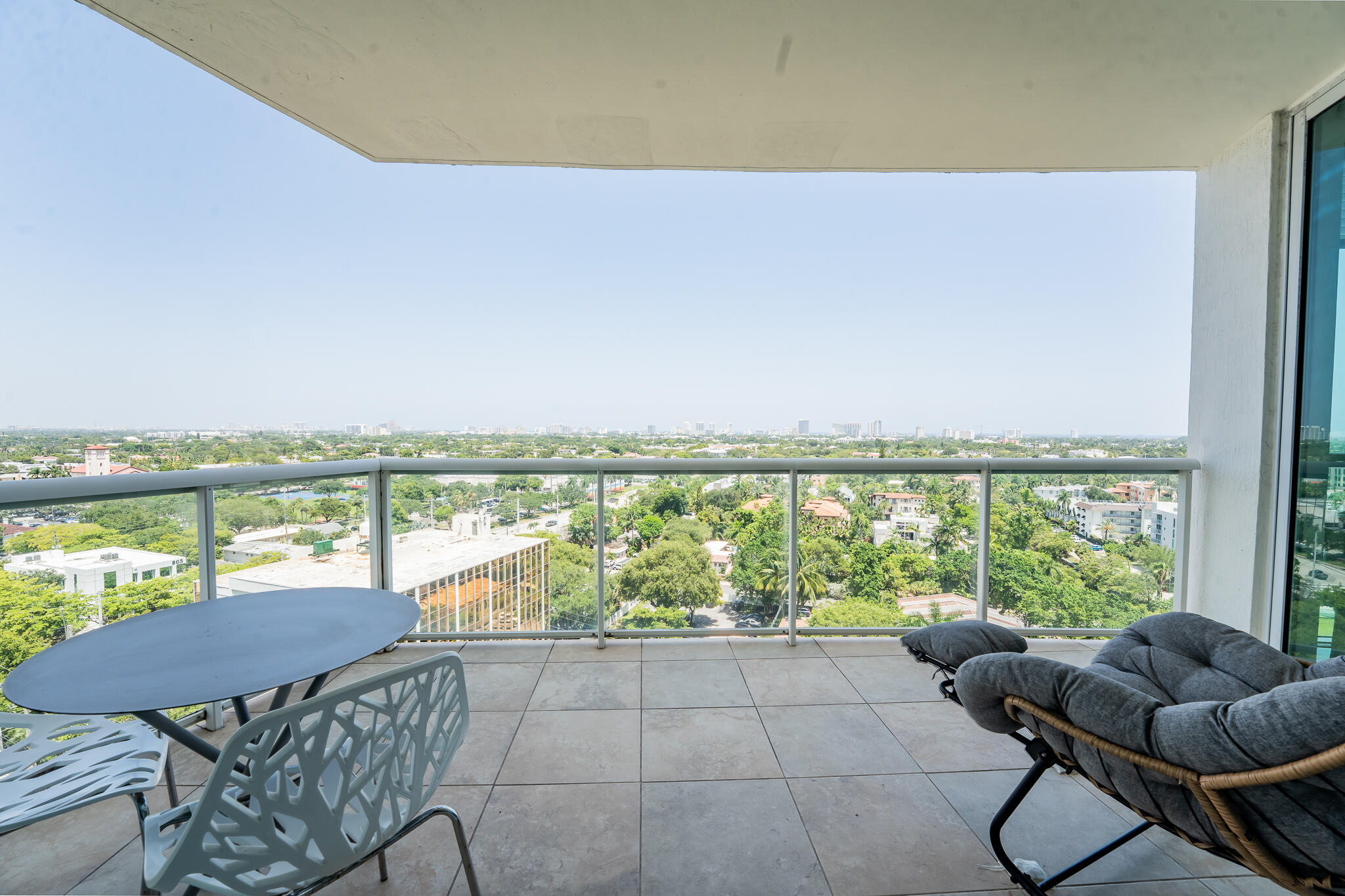 111 SE 8th #1402 Fort Lauderdale, FL 33301
