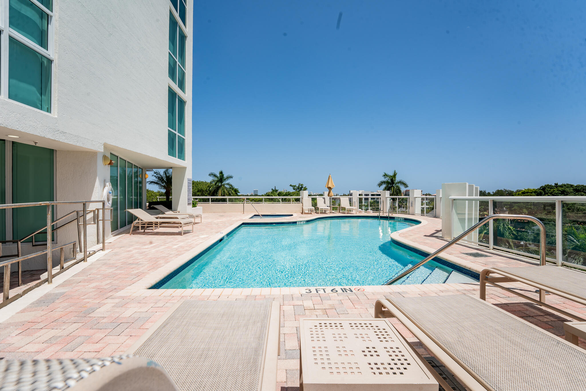 111 SE 8th #1402 Fort Lauderdale, FL 33301
