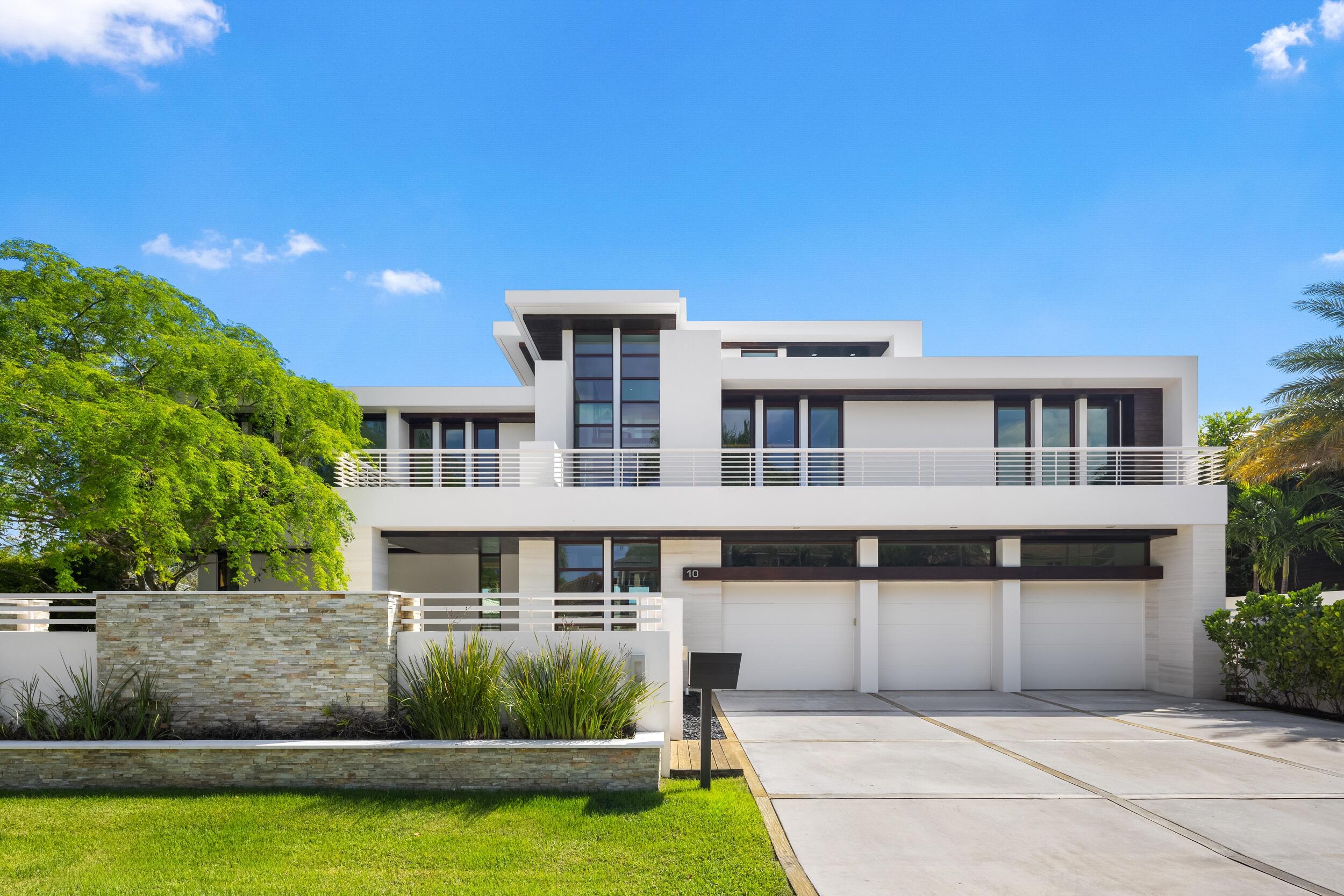 10 Pelican Dr Fort Lauderdale, FL 33301