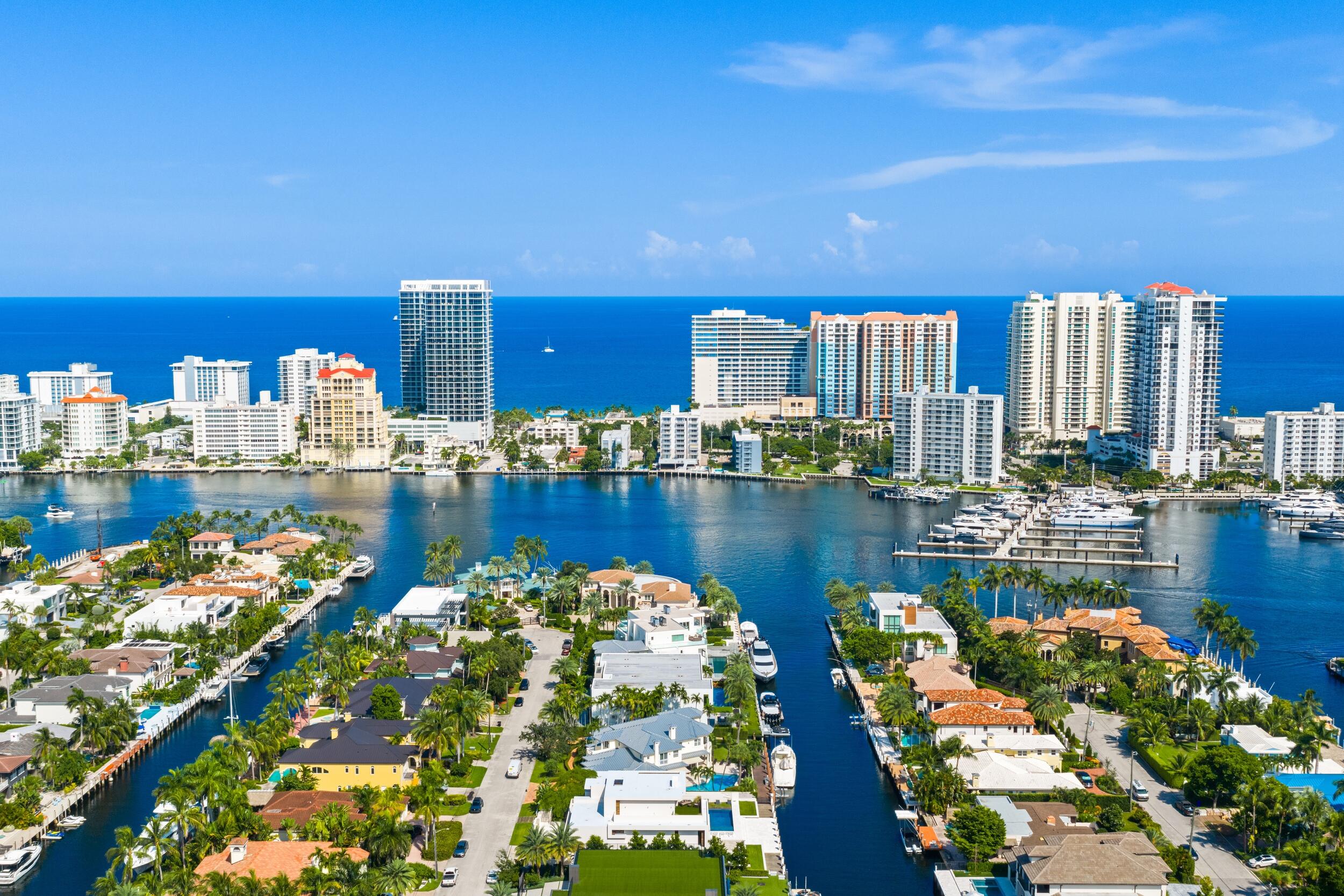 10 Pelican Dr Fort Lauderdale, FL 33301