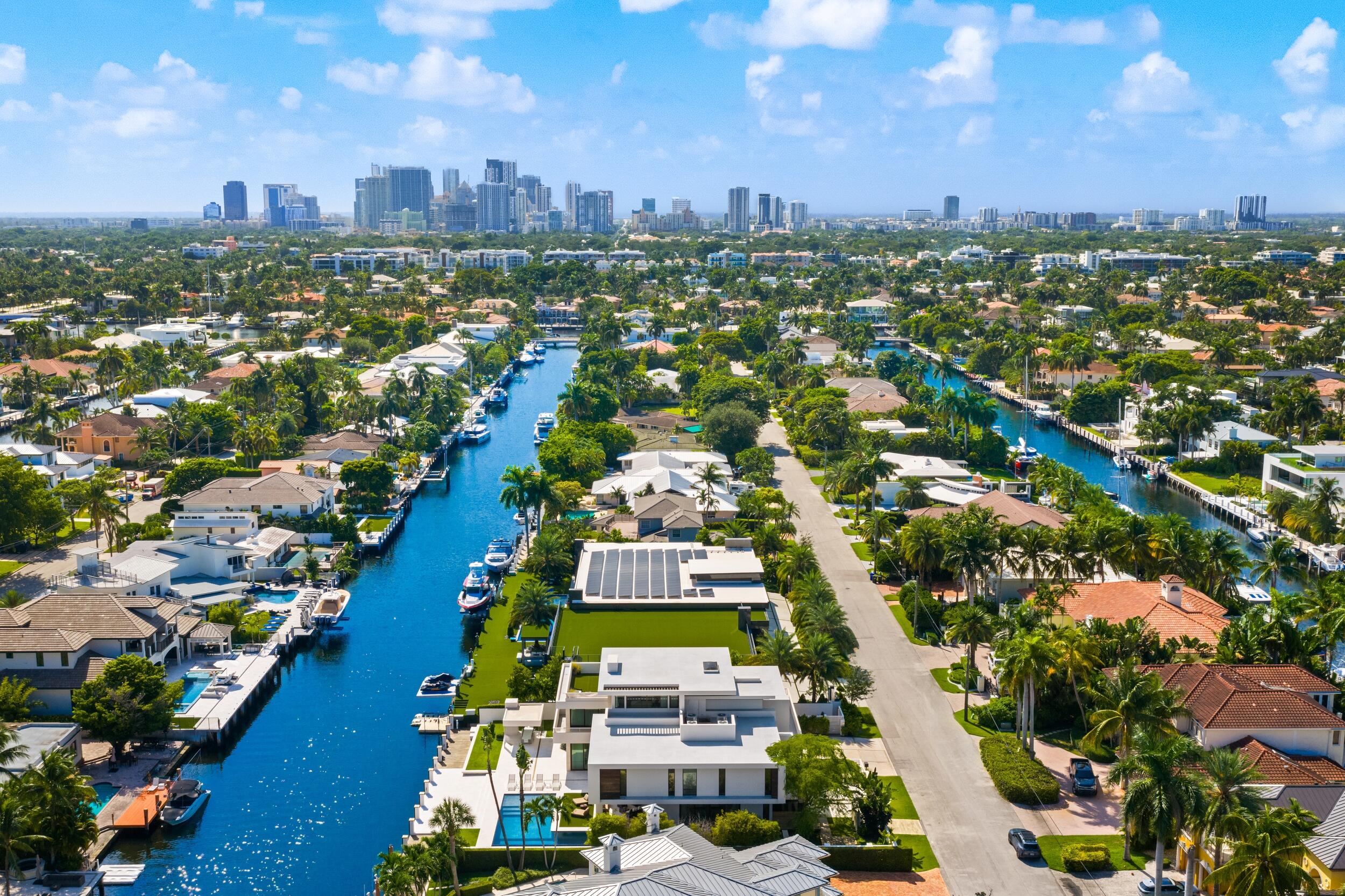 10 Pelican Dr Fort Lauderdale, FL 33301