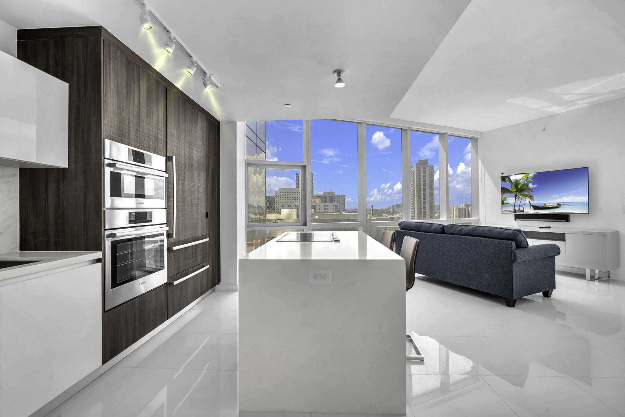 image Paramount Miami Worldcenter1