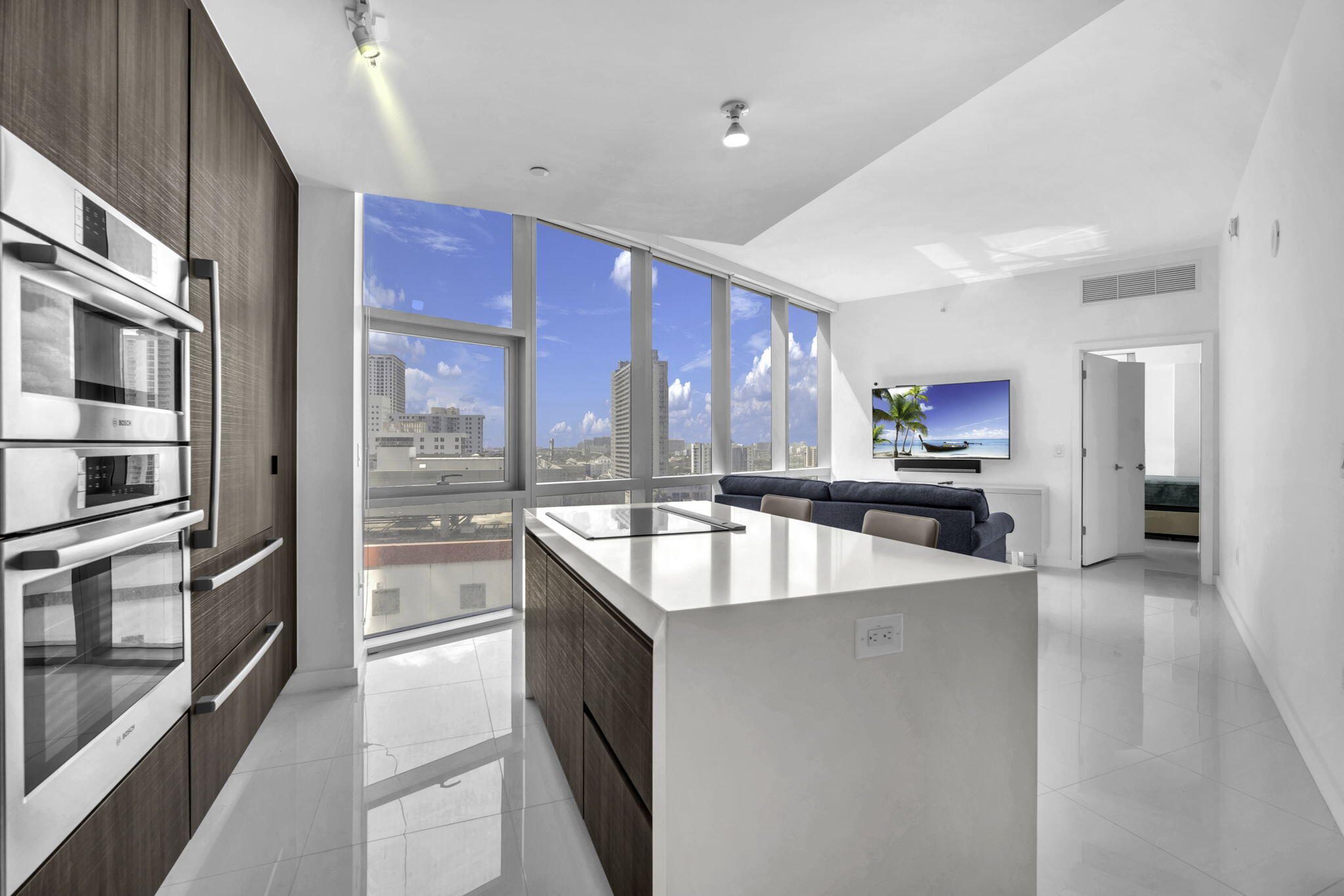 image Paramount Miami Worldcenter2