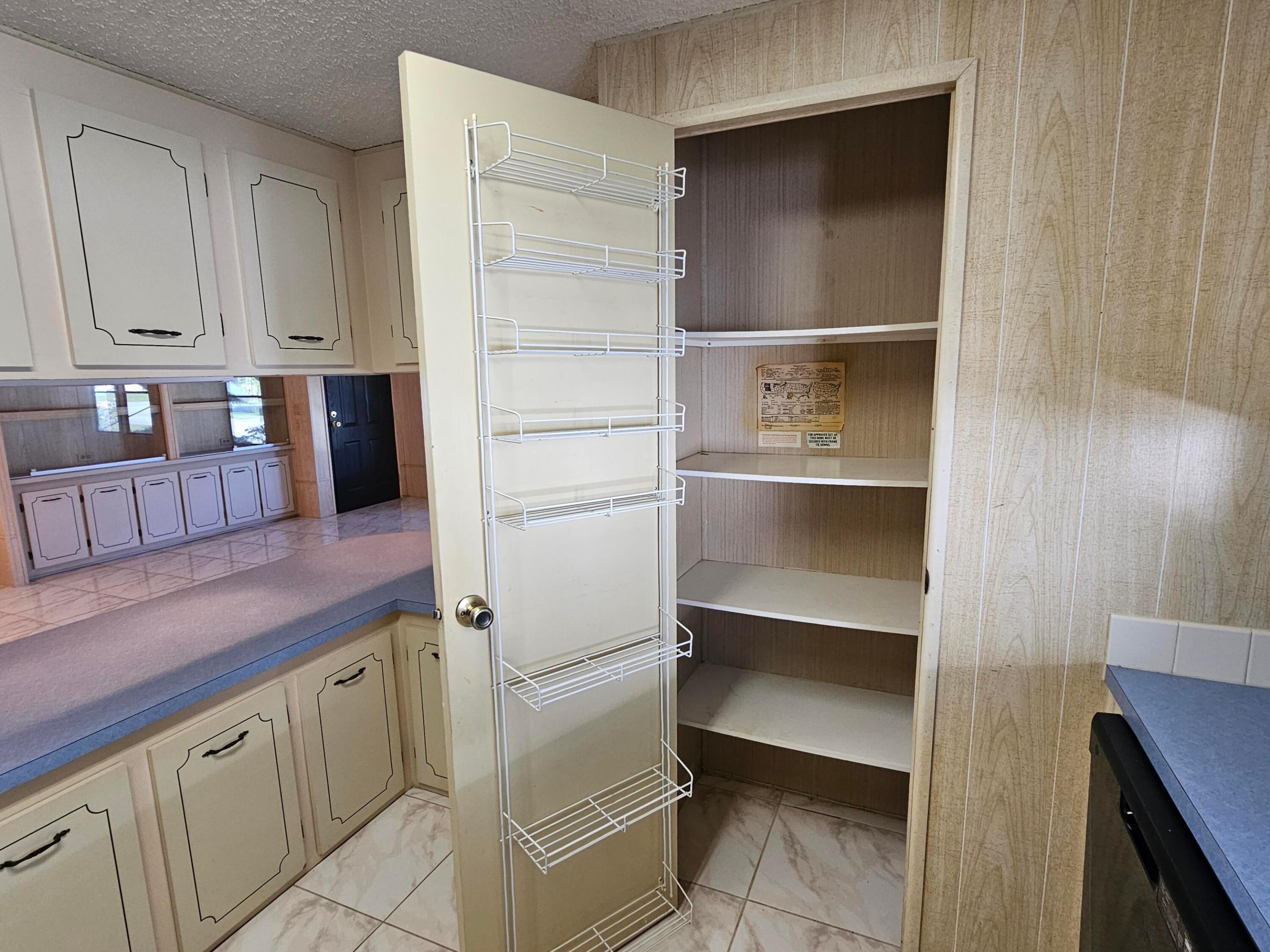 6978 SE Delegate St Hobe Sound, FL 33455