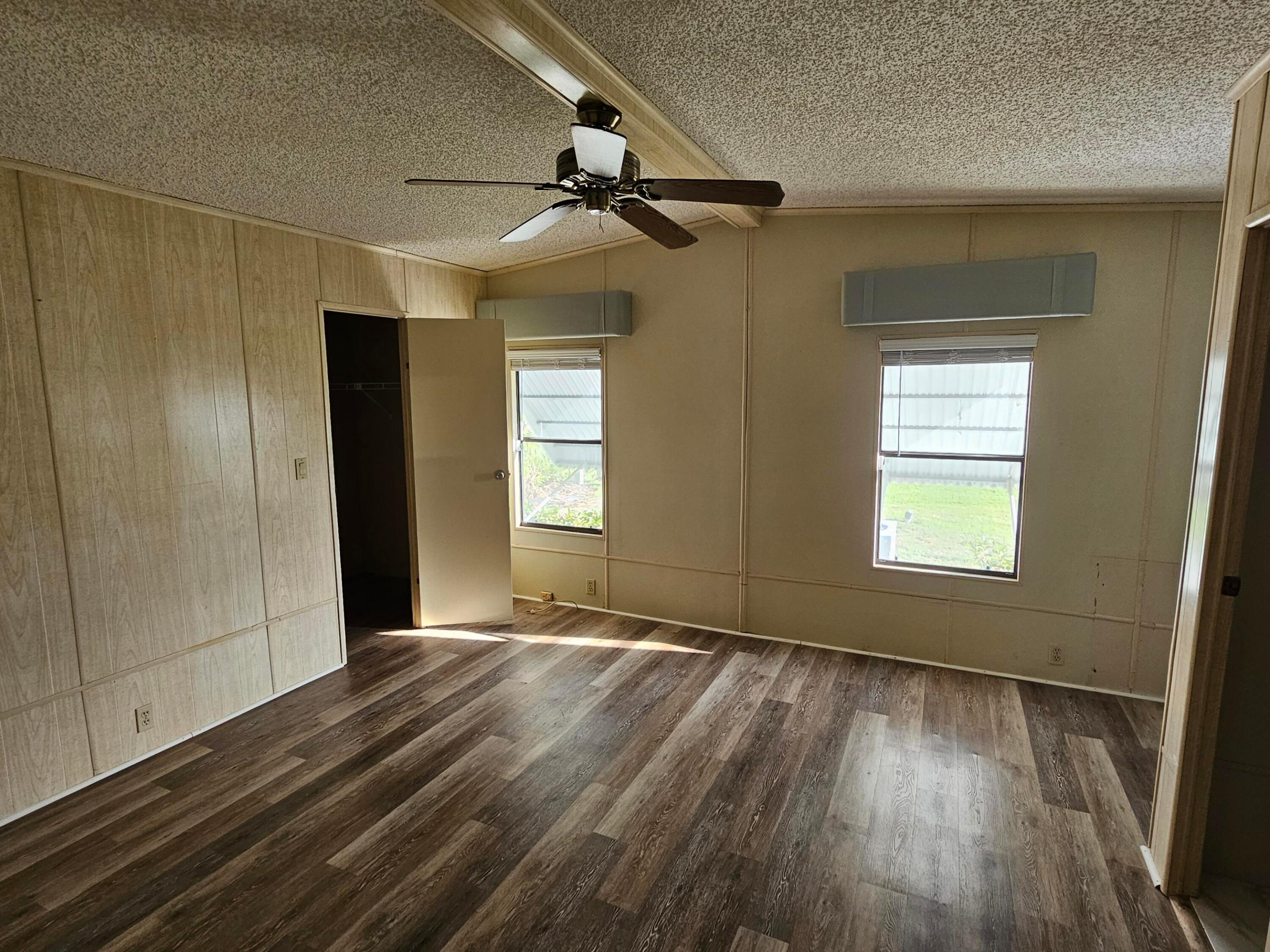 6978 SE Delegate St Hobe Sound, FL 33455
