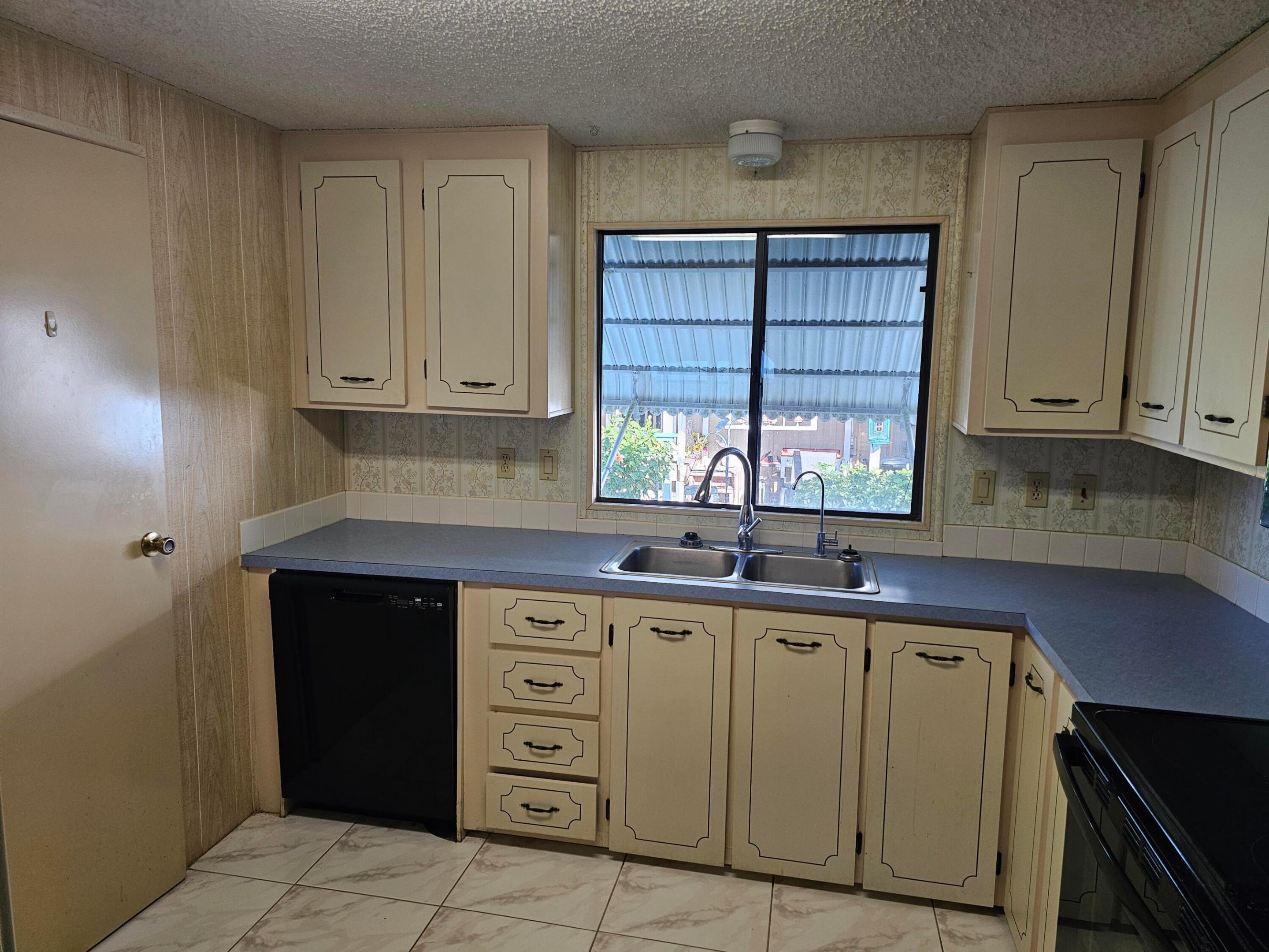 6978 SE Delegate St Hobe Sound, FL 33455