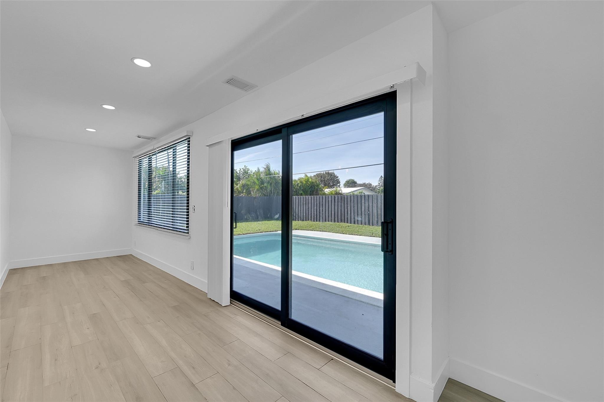 1313 SE 2nd Ave,Deerfield Beach, FL 33441