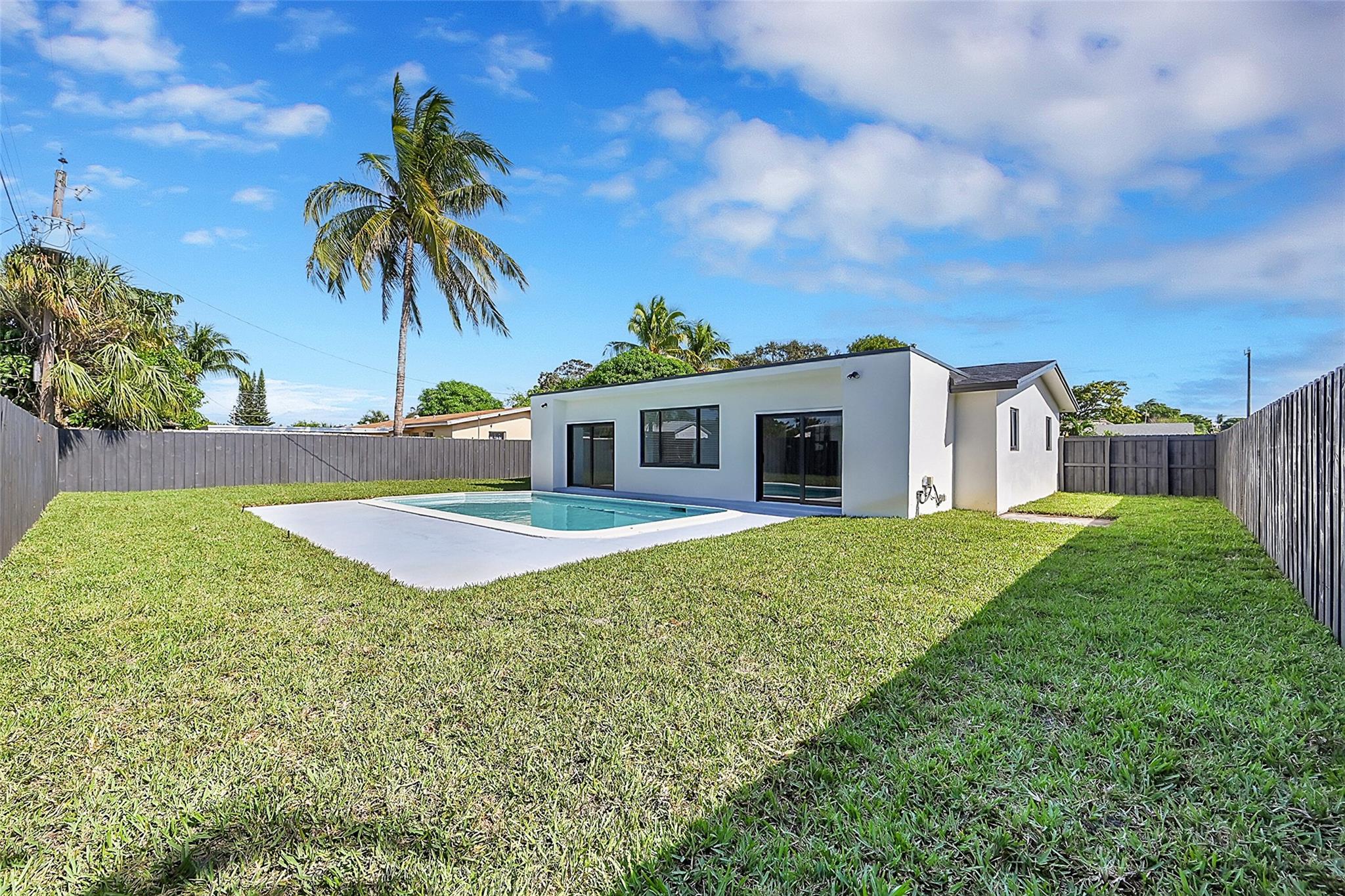 1313 SE 2nd Ave,Deerfield Beach, FL 33441