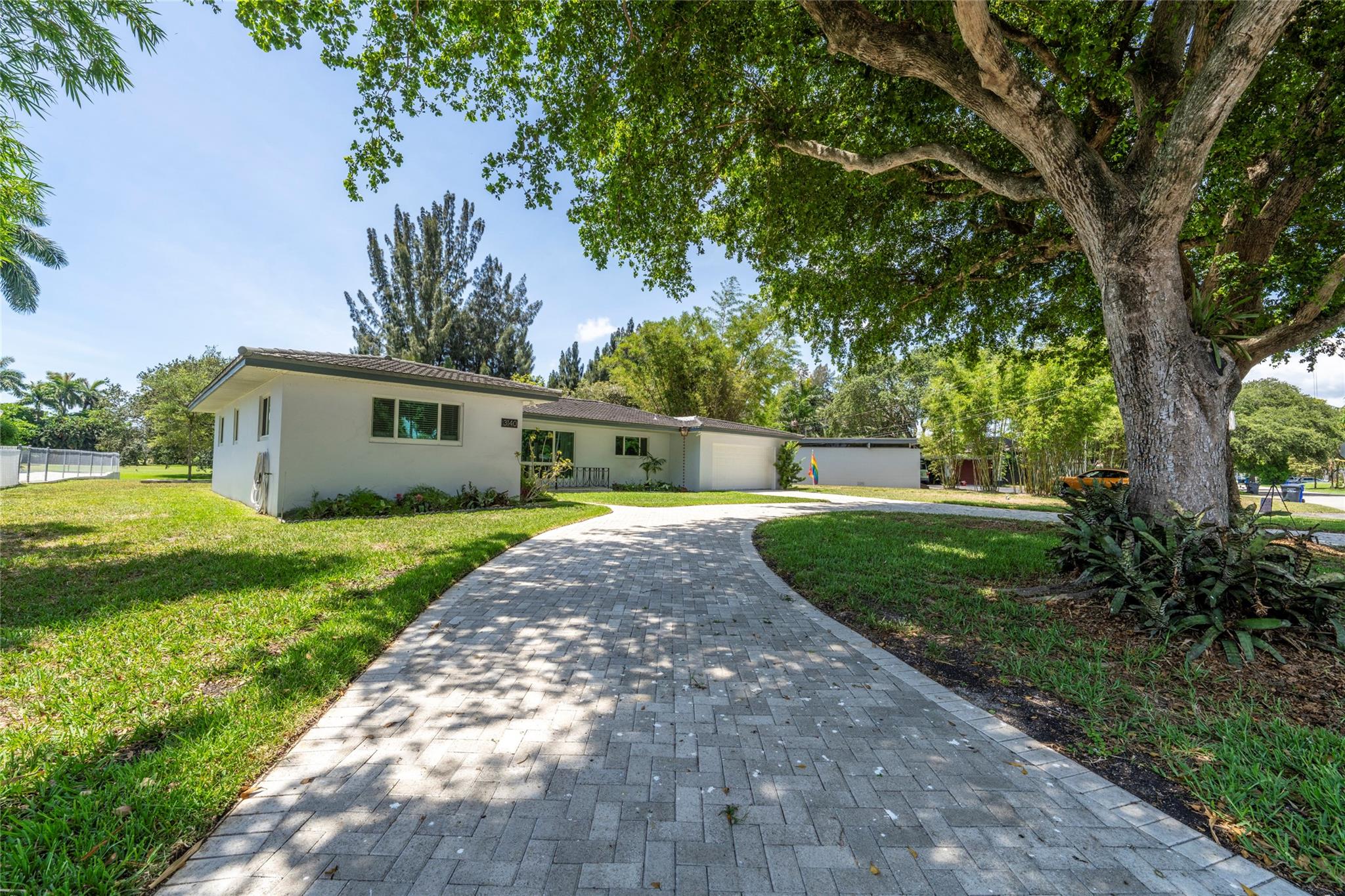 3140 Calle Largo Dr