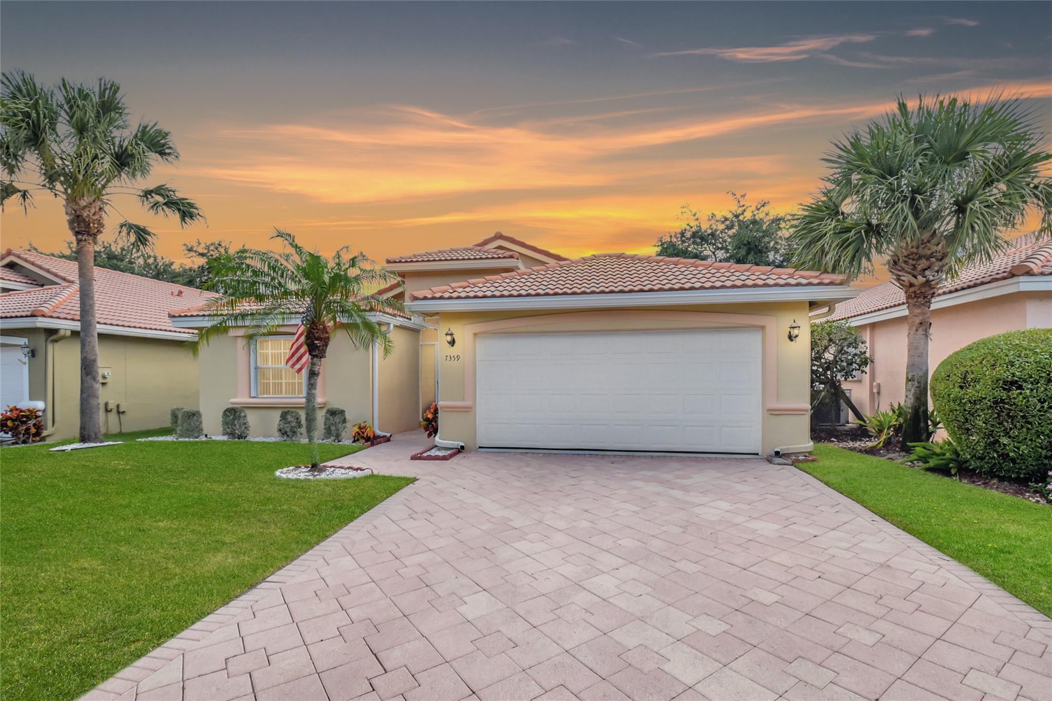 7359 Lugano Dr