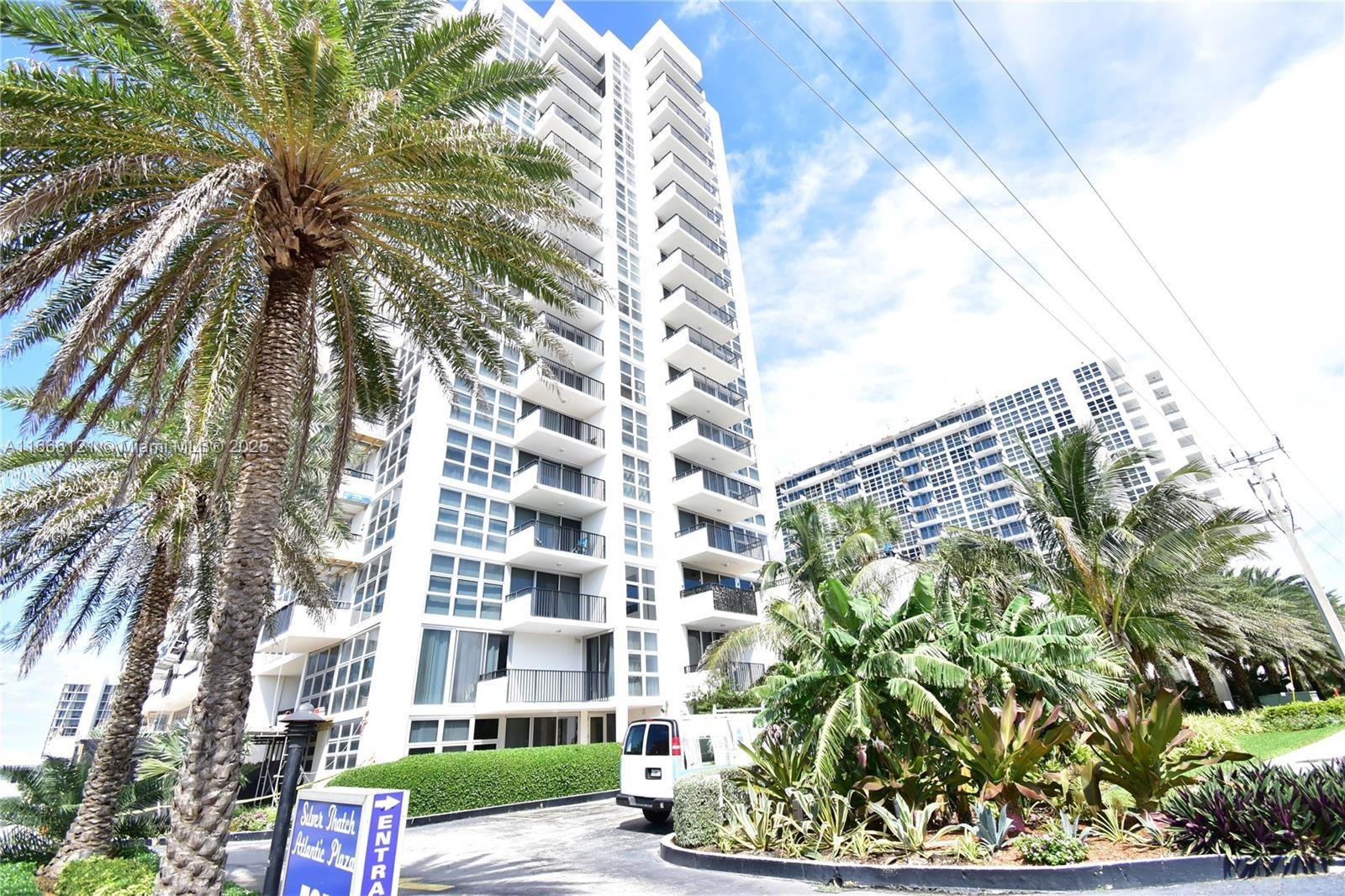 525 N Ocean Blvd #414