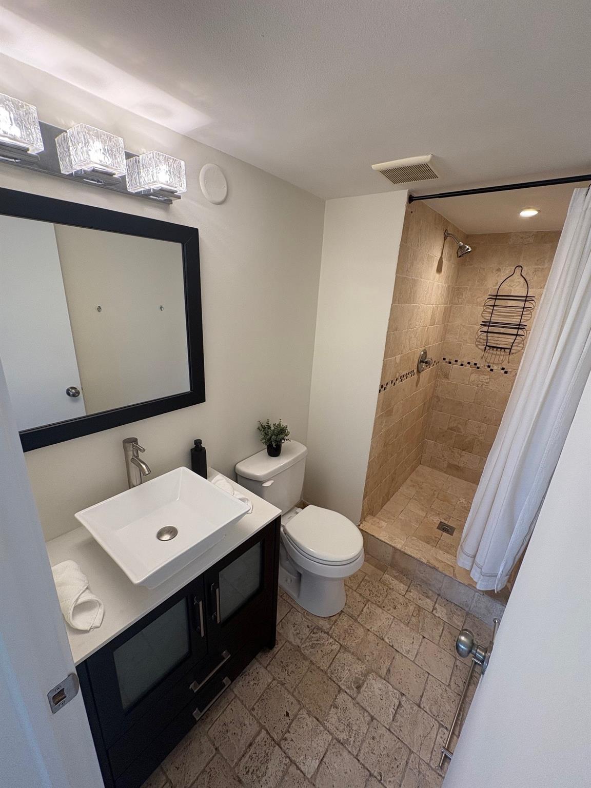 2901 NE 51st St #10 Fort Lauderdale, FL 33308