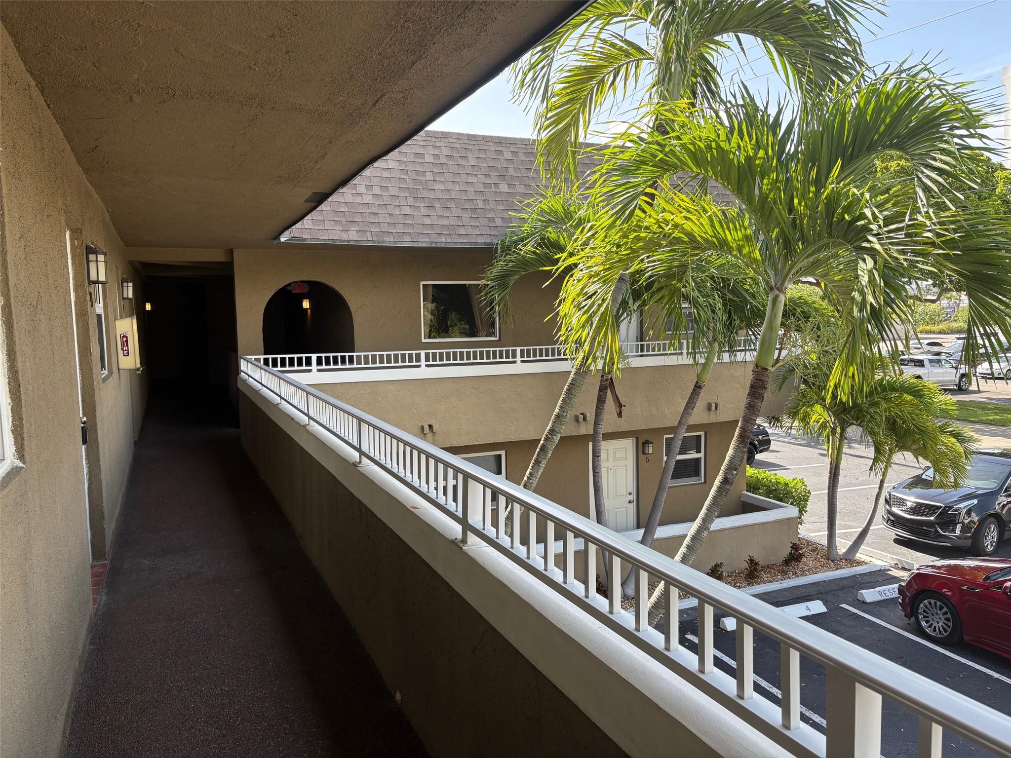 2901 NE 51st St #10 Fort Lauderdale, FL 33308