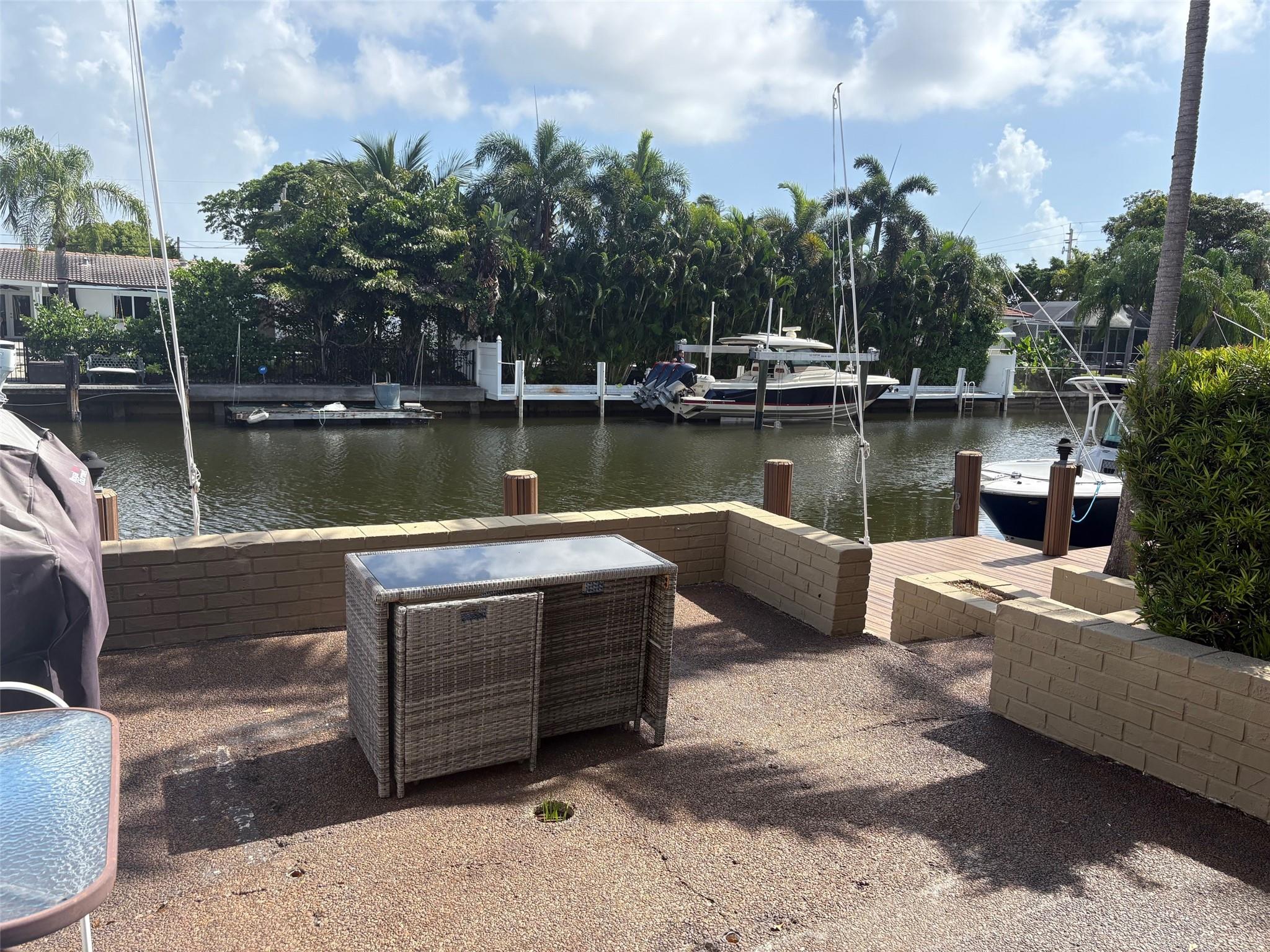 2901 NE 51st St #10 Fort Lauderdale, FL 33308