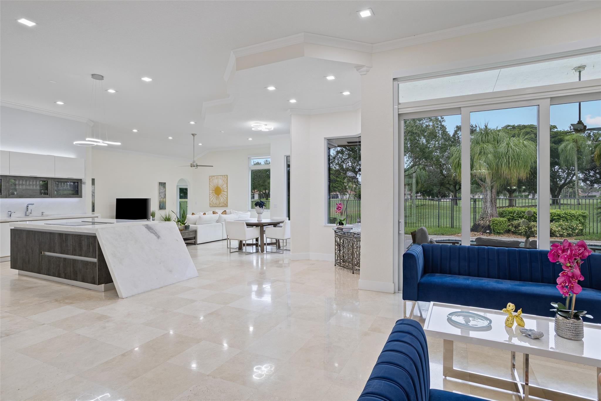 2534 Golf Vw Dr Weston, FL 33327