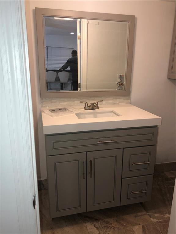 5273 NE 17th Ave Pompano Beach, FL 33064