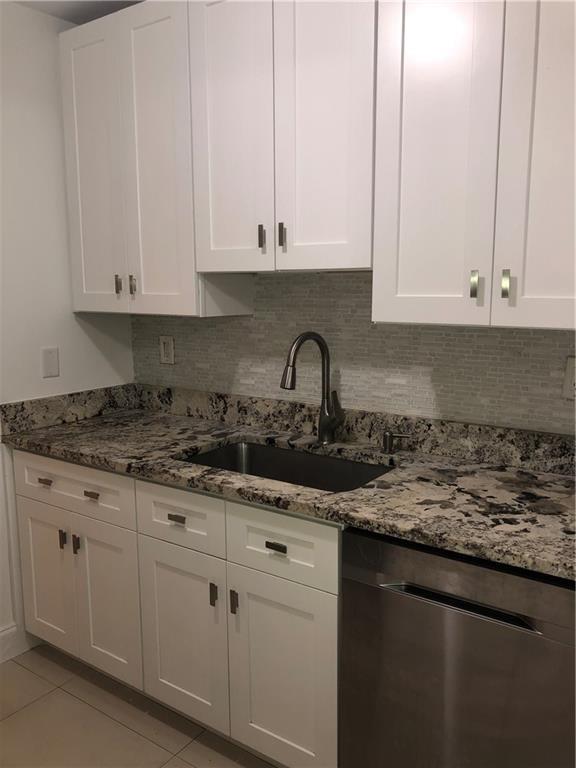 5273 NE 17th Ave Pompano Beach, FL 33064