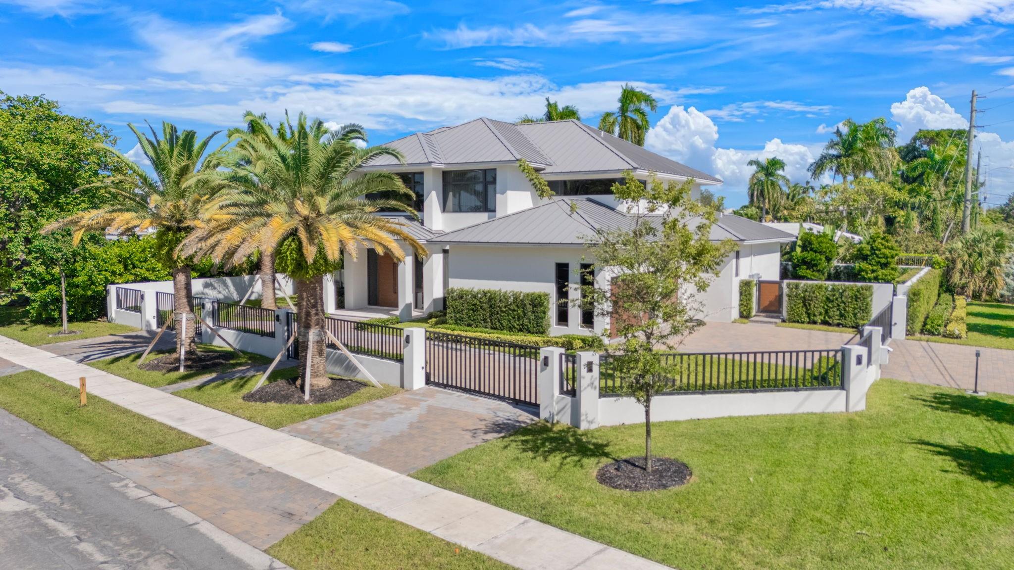 1400 Middle Riv Dr Fort Lauderdale, FL 33304